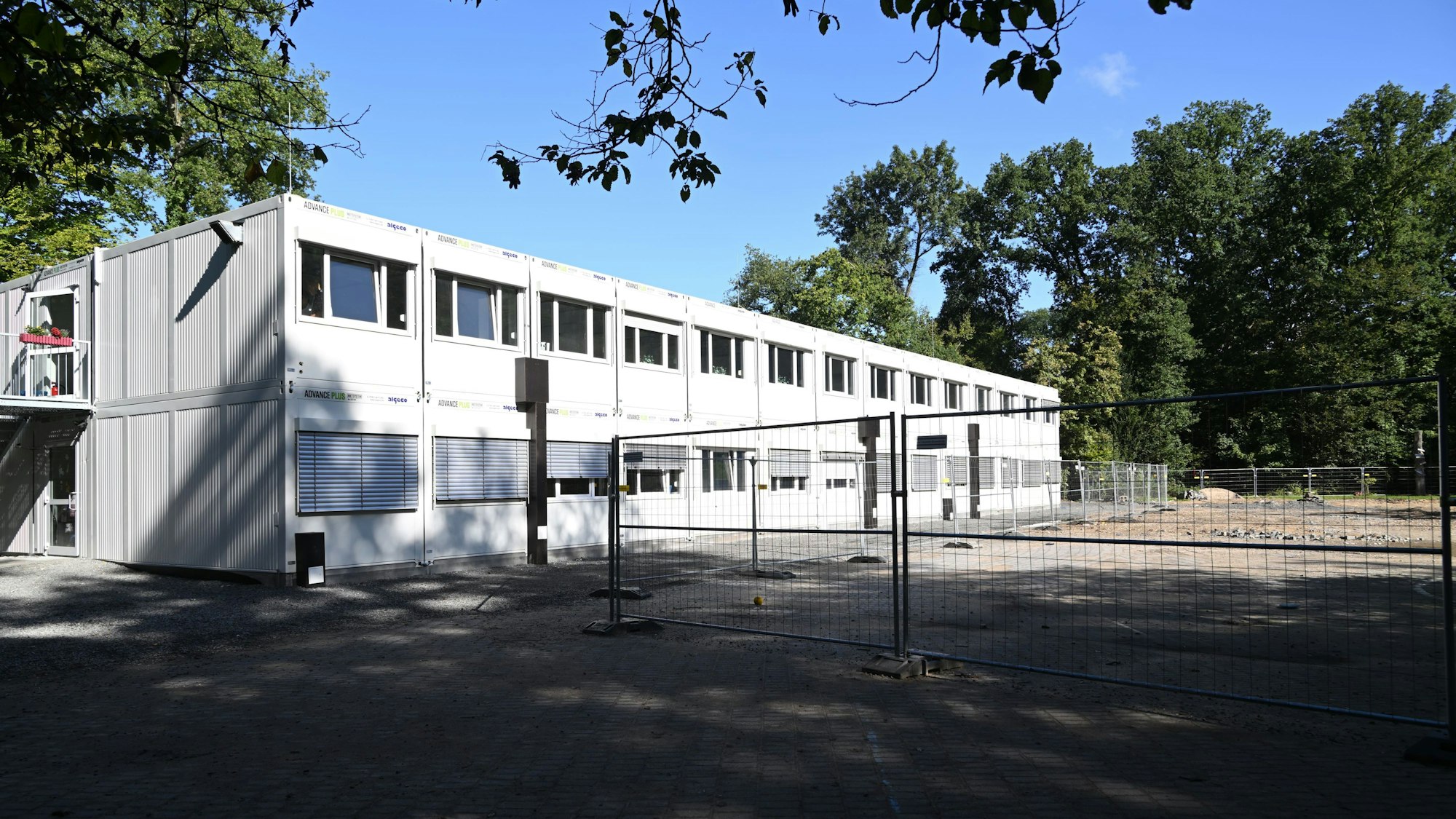 Die Grundschule Odenthal ist derzeit ein Containerbau.