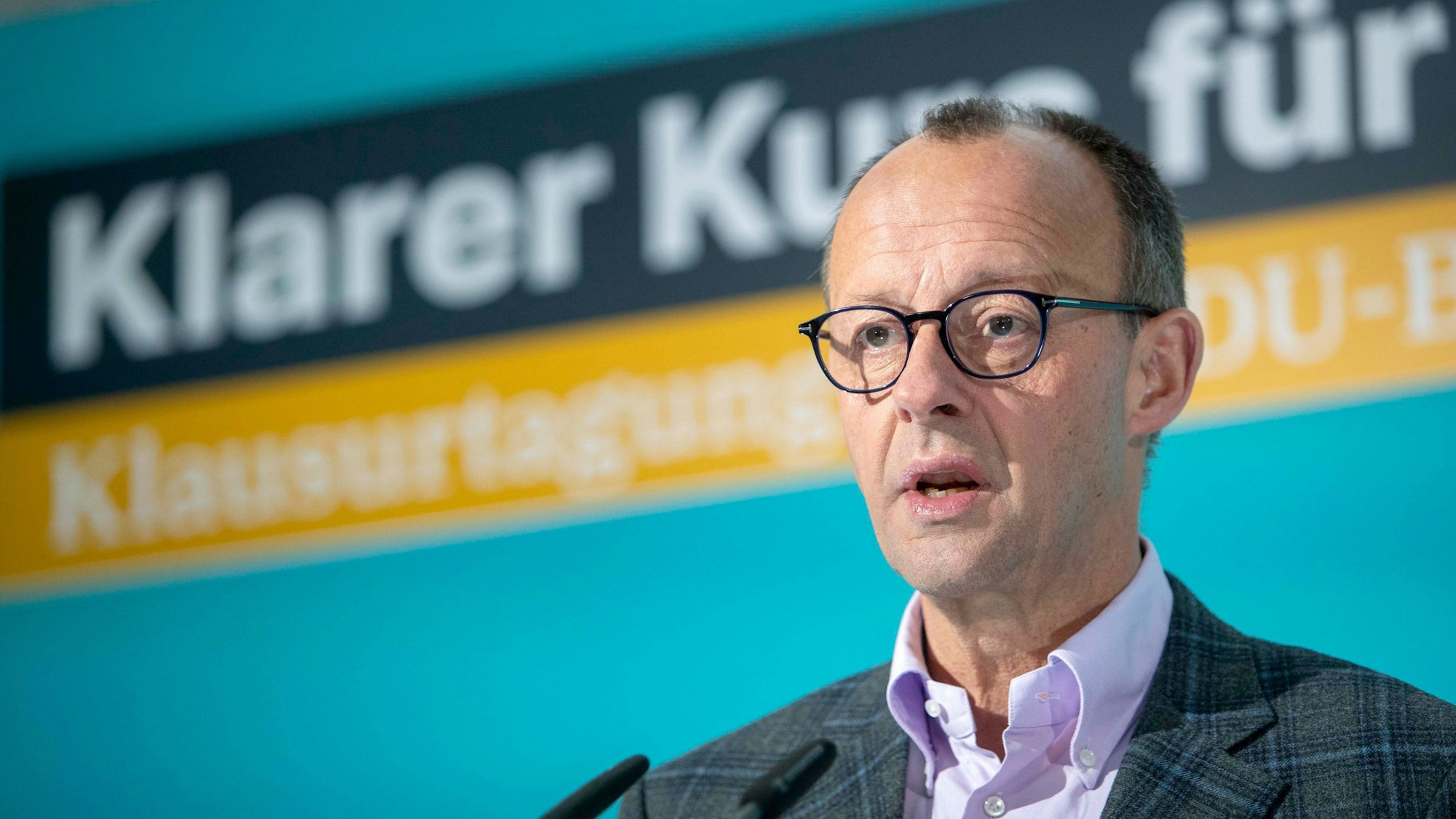 13.01.2024, Baden-Württemberg, Heidelberg: CDU-Parteichef Friedrich Merz spricht bei der Abschluss-Pressekonferenz der Klausurtagung vom CDU-Bundesvorstand im Hotel «Marriott» . Foto: Helmut Fricke/dpa +++ dpa-Bildfunk +++