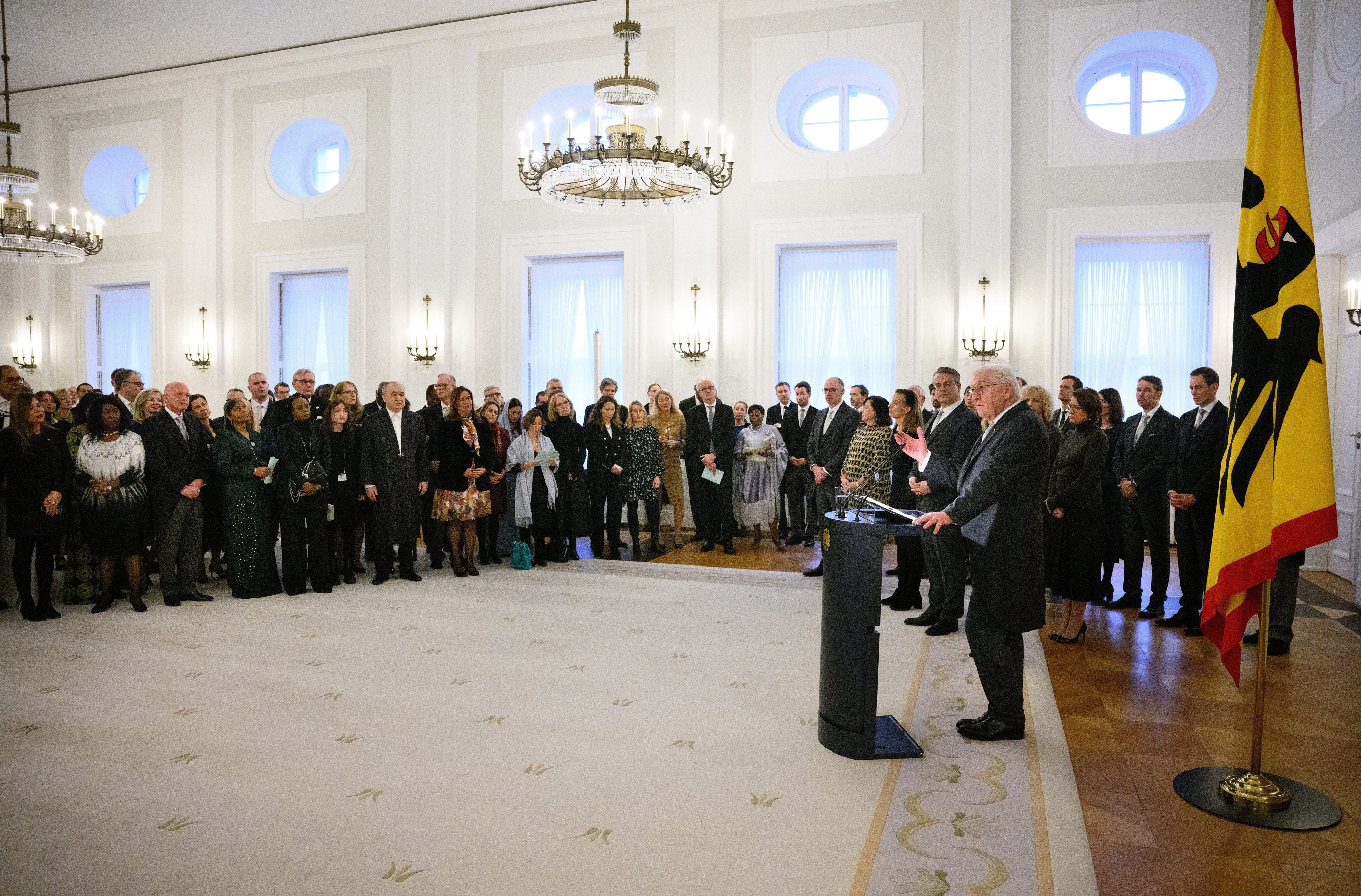 11.01.2024, Berlin: Bundespräsident Frank-Walter Steinmeier spricht beim Neujahrsempfang des Bundespräsidenten für das Diplomatische Korps im Schloss Bellevue. Foto: Bernd von Jutrczenka/dpa +++ dpa-Bildfunk +++