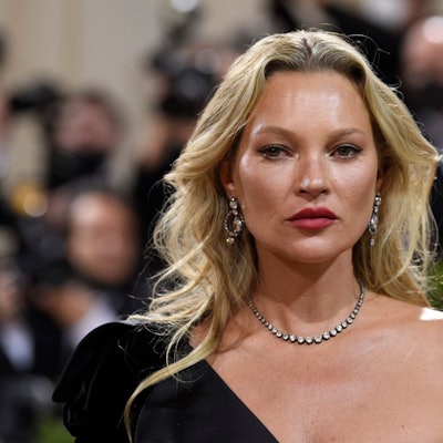 Kate Moss kommt zur Benefizgala.