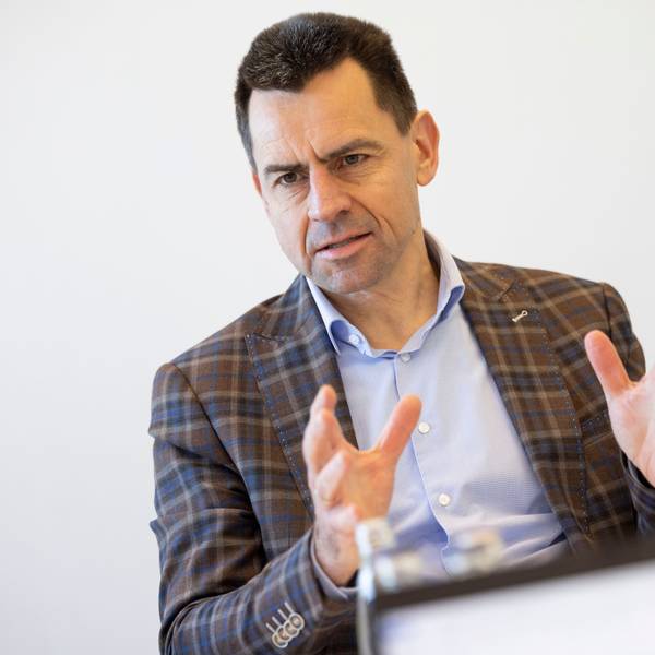 Martin Sander, Vorsitzender der Geschäftsführung der Ford-Werke im Interview mit der Rundschau