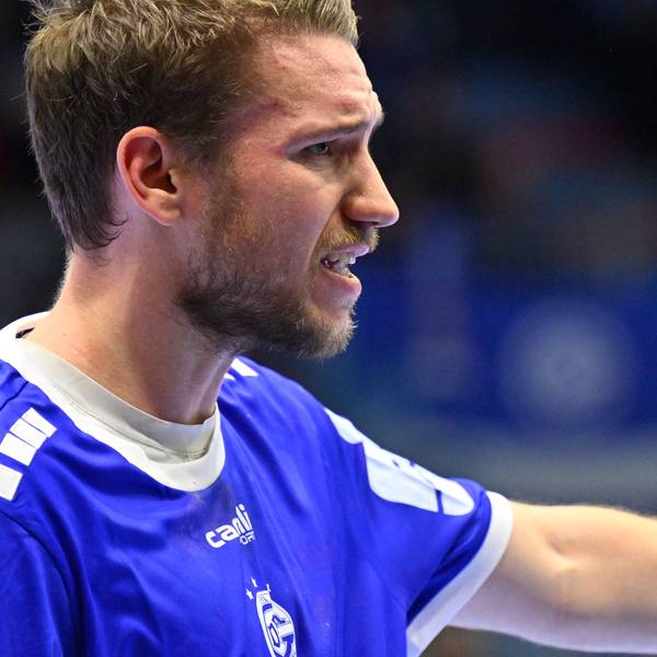 Handballer Dominik Mappes im seitlichen Profil.