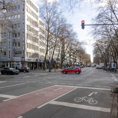 Am Hohenstaufenring, auf Höhe der Schaafenstraße, wird die Bühne stehen.