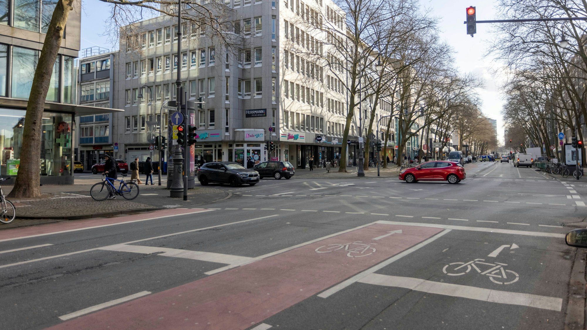 Am Hohenstaufenring, auf Höhe der Schaafenstraße, wird die Bühne stehen.