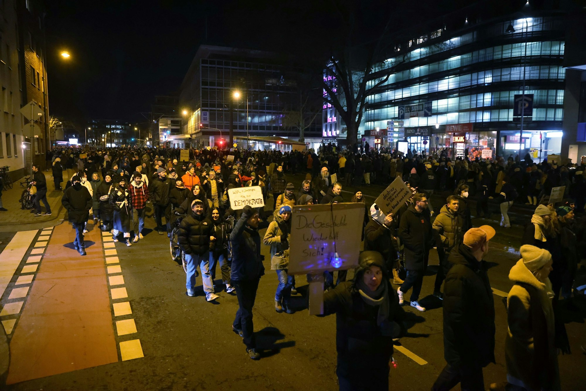 Auf die Straße gehen gegen Rechts: Anfang der Woche waren bereits zehntausende Menschen unterwegs.
