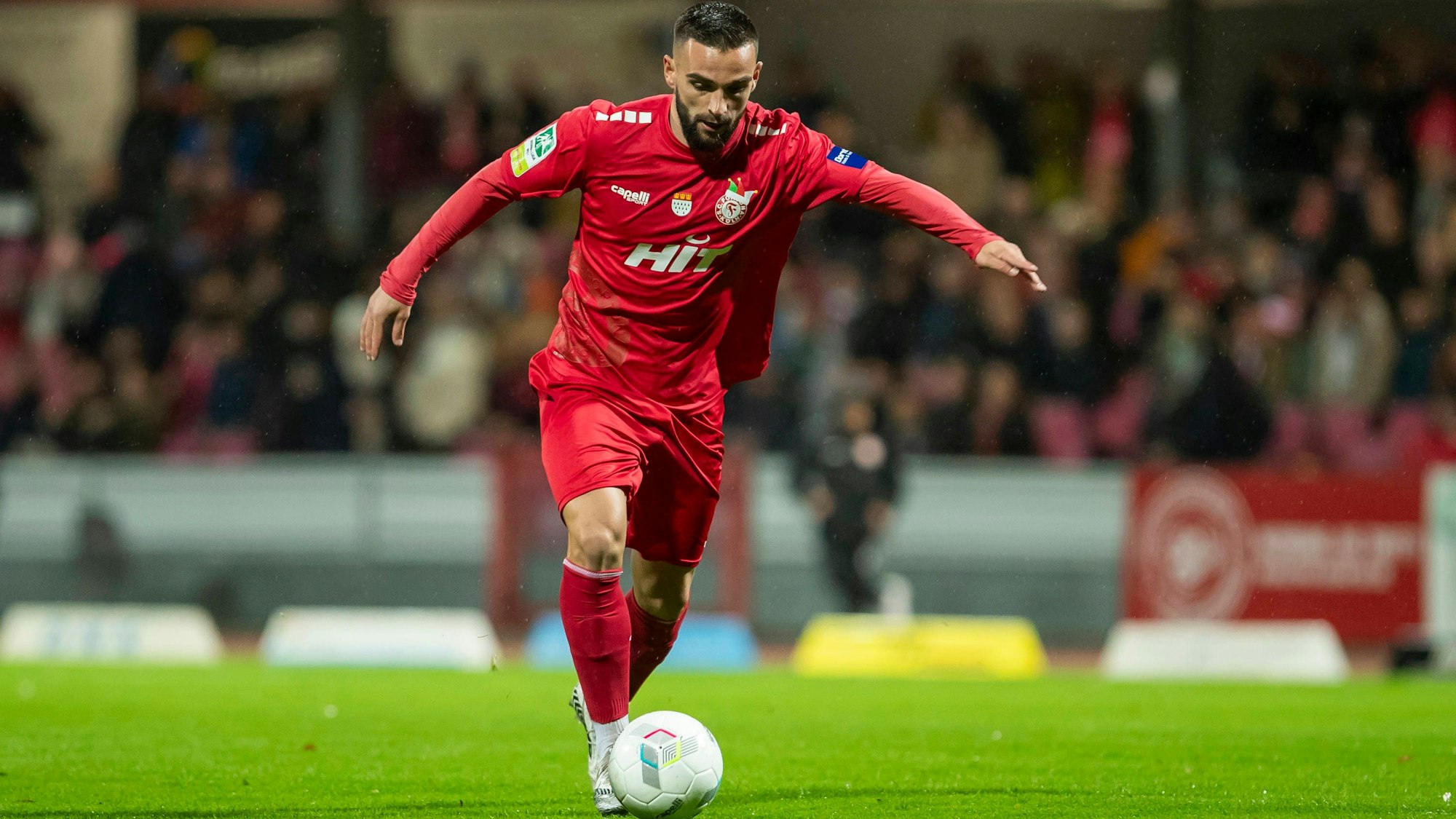 Regionalliga West, Fortuna Koeln - Borussia Moenchengladbach U23, 10.11.2023 Leon Demaj Fortuna Koeln, 9. Regionalliga West, Fortuna Koeln - Borussia Moenchengladbach U23, 15. Spieltag, am 10.11.2023, Suedstadion, Koeln DFL regulations prohibit any use of photographs as image sequences and/or quasi-video *** Regionalliga West, Fortuna Koeln Borussia Moenchengladbach U23, 10 11 2023 Leon Demaj Fortuna Koeln, 9 Regionalliga West, Fortuna Koeln Borussia Moenchengladbach U23, 15 Spieltag, am 10 11 2023, Suedstadion, Koeln DFL regulations prohibit any use of photographs as image sequences and or quasi video Copyright: xBEAUTIFULxSPORTS/Meuselx