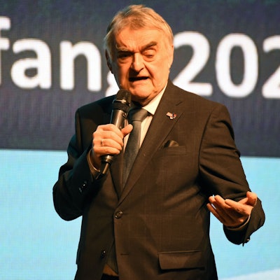 Das Foto zeigt den NRW-Innenminister Herbert Reul.