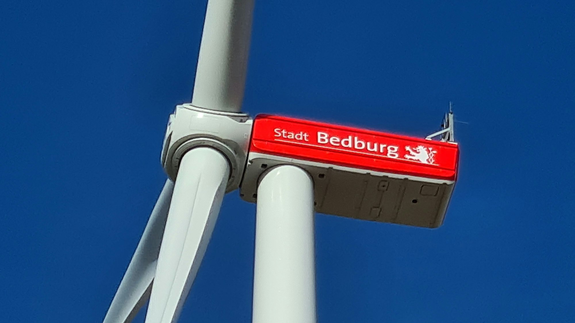 Die Gondel einer Windenergieanlage.