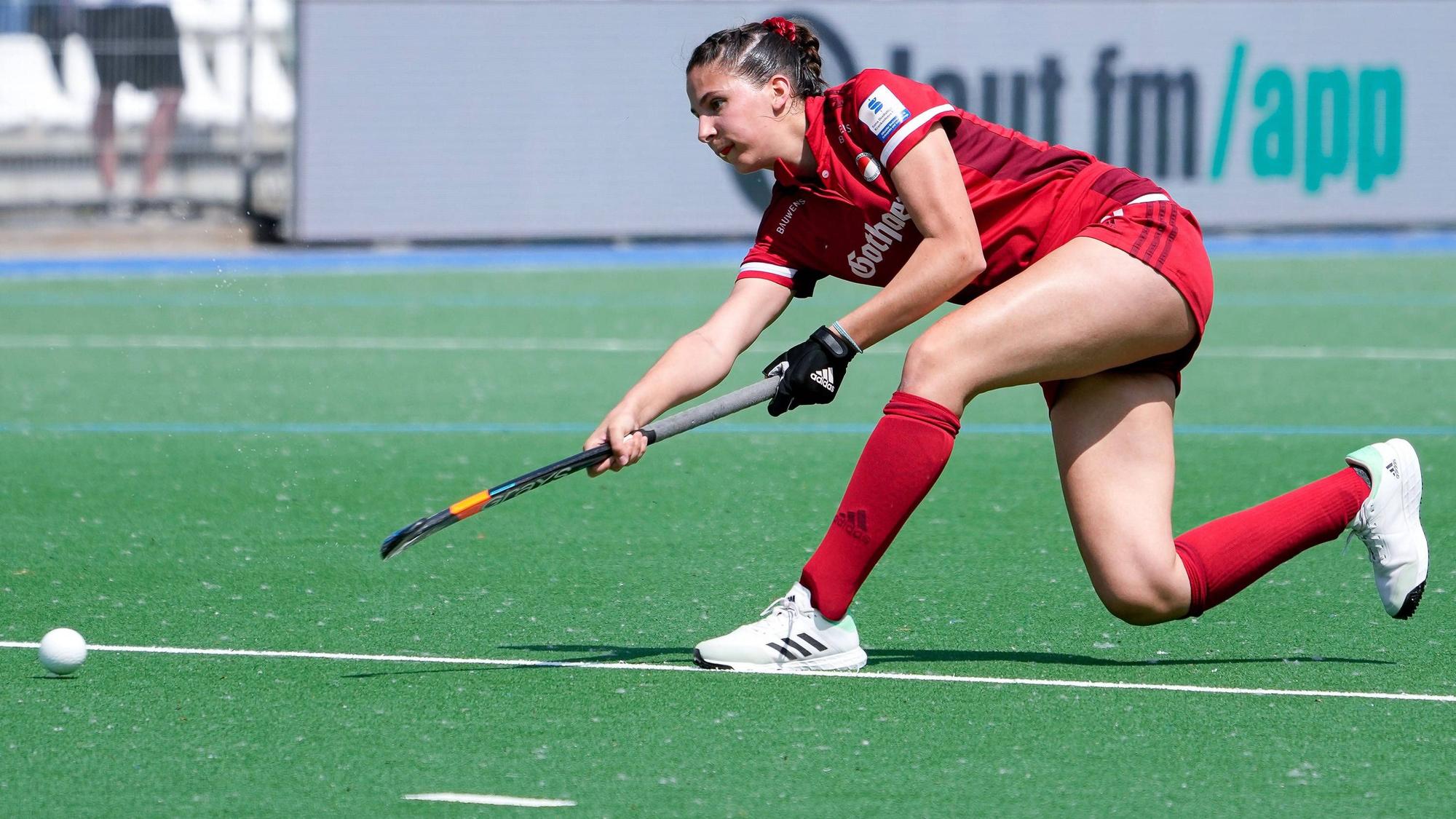 Maja Weber KTHC, 21, am Ball, Freisteller, Ganzkörper, Einzelbild, Einzelfoto, Aktion, Action, 03.06.2023, Mannheim Deutschland, Hockey, Deutsche Meisterschaft, Halbfinale, Damen, Der Club an der Alster - Rot-Weiss Köln *** Maja Weber KTHC, 21 , on the ball, cutout, full body, single image, single photo, action, action, 03 06 2023, Mannheim Germany , Hockey, German Championship, Semifinal, Ladies, Der Club an der Alster Rot Weiss Köln xozx