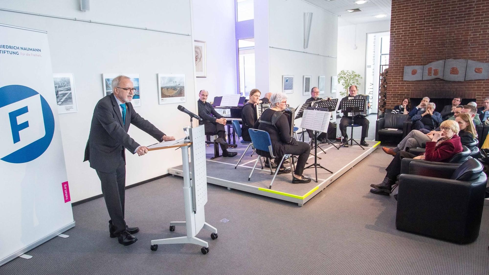 Blick in den Saal der Theodor-Heuss-Akademie.