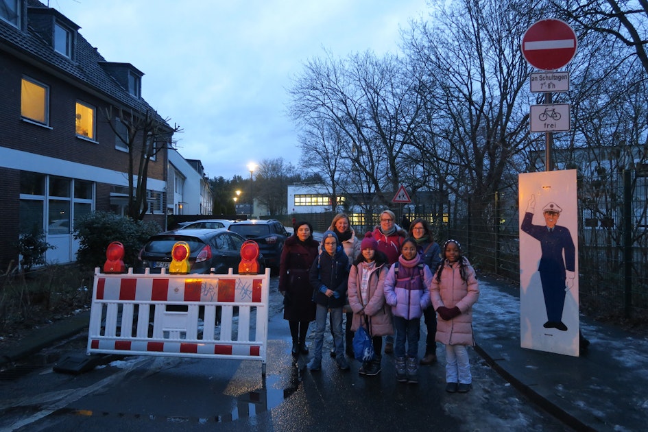 Diesterwegstraße in Köln-Brück: So läuft das Pilotprojekt Schulstraße ...