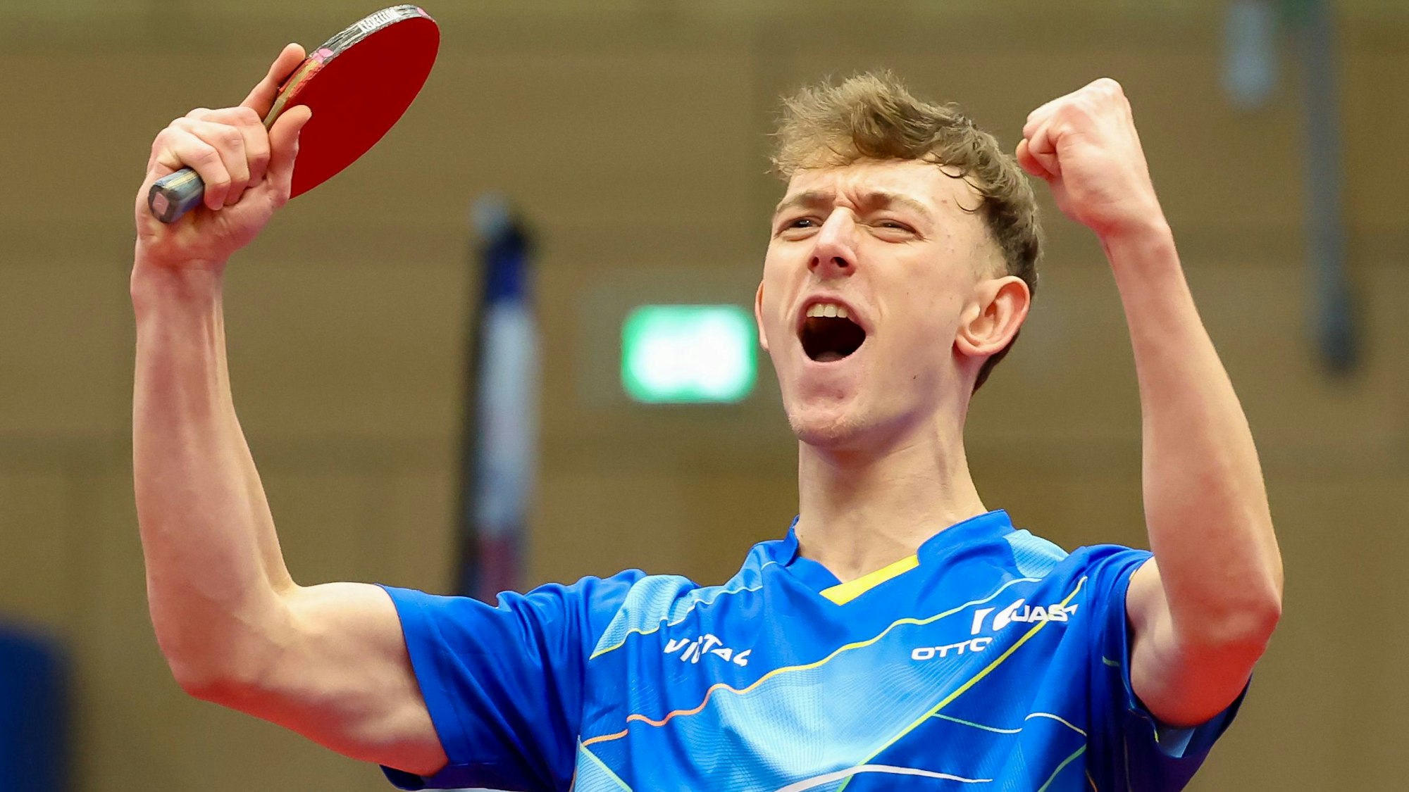 Spielszene aus der Herren-Bundesliga im Tischtennis