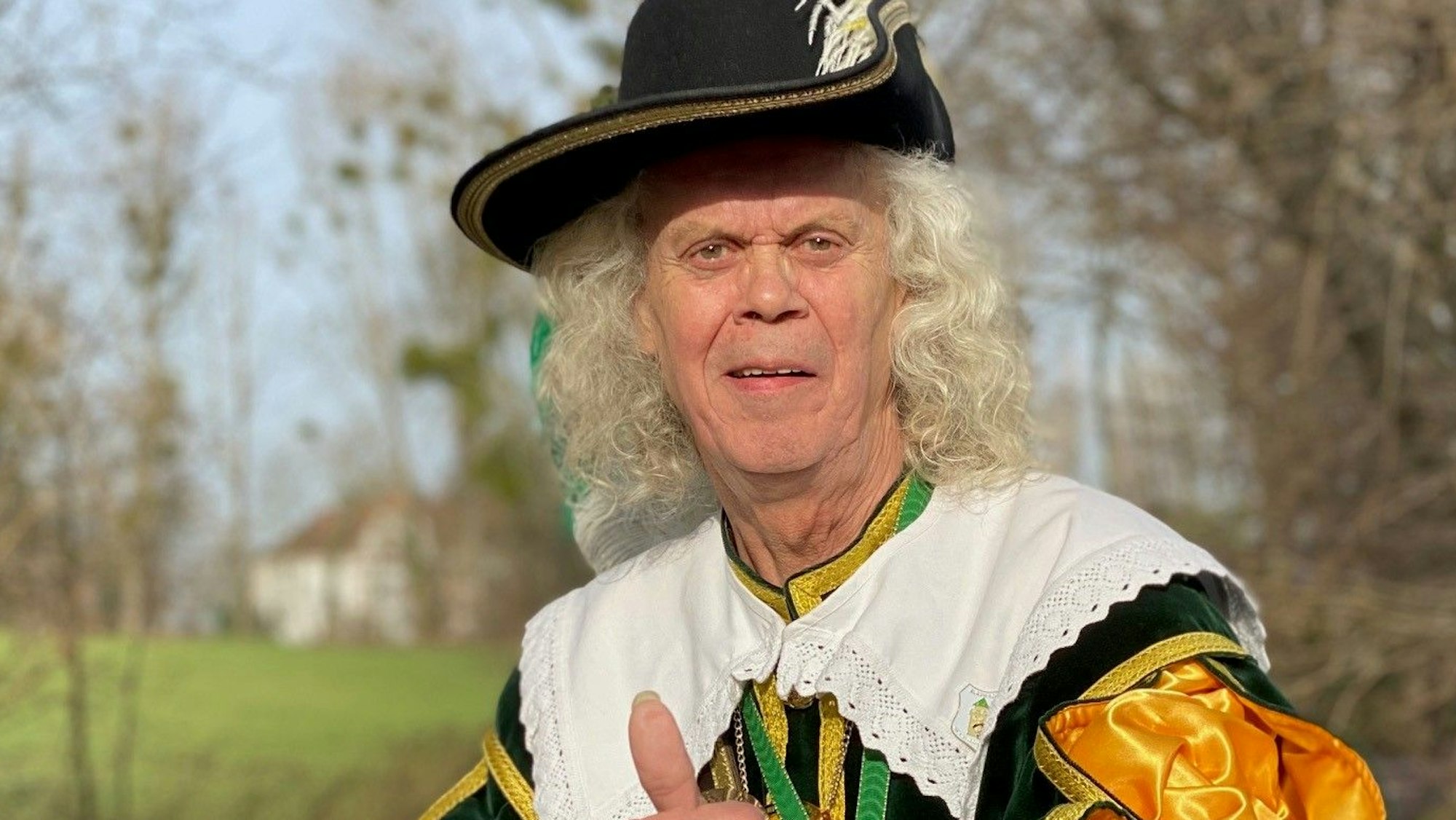 Zu sehen ist Armin Schwerd im Kostüm der Ölligspiefe.