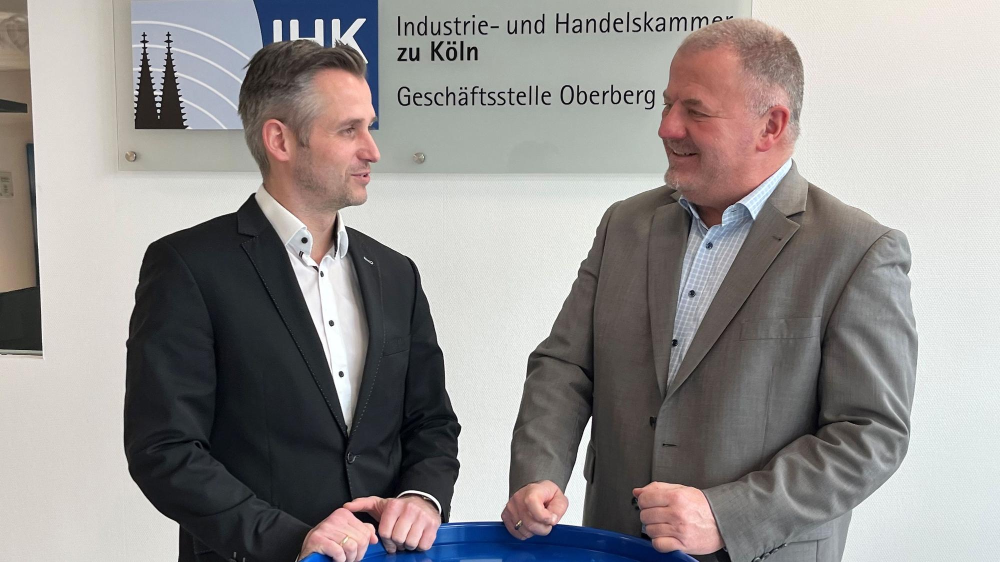Roland Lenzing links, Michael Sallmann rechts.