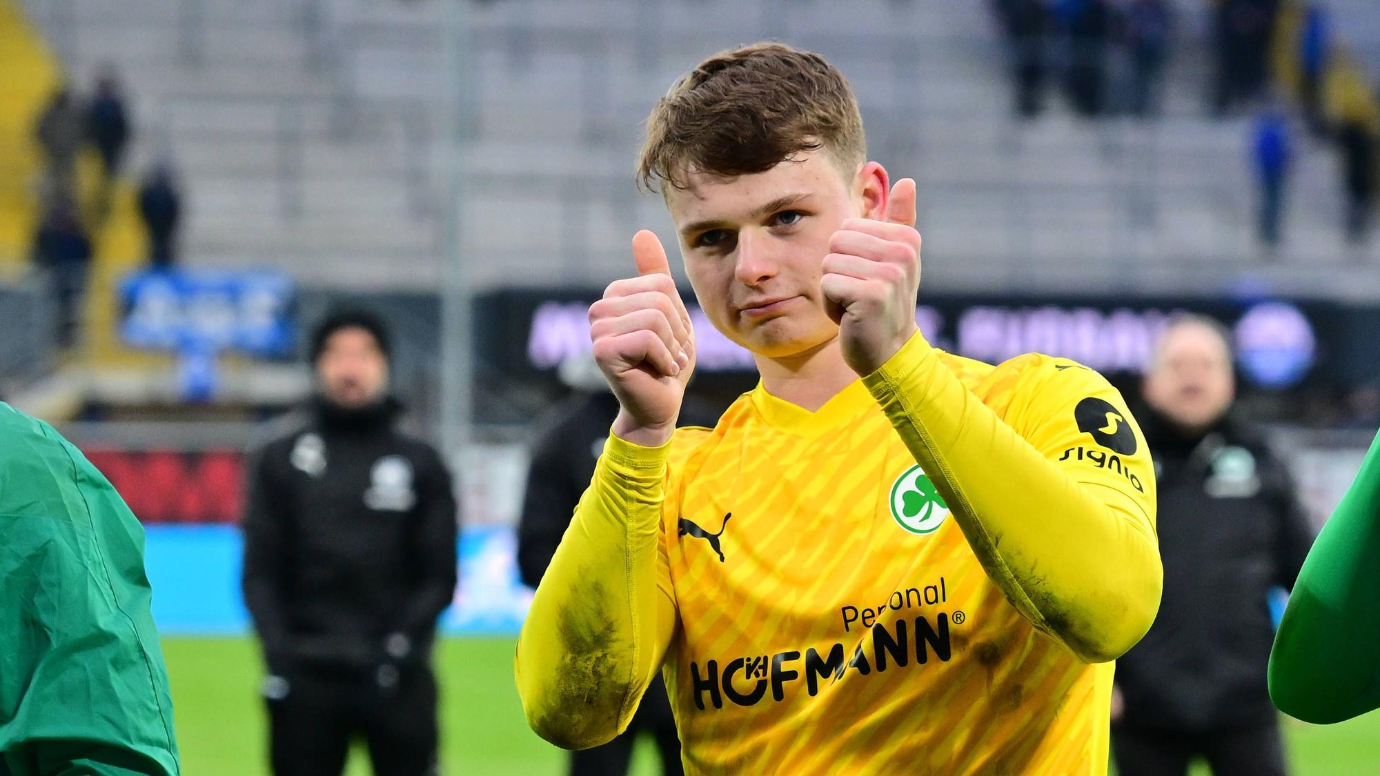 Jonas Urbig