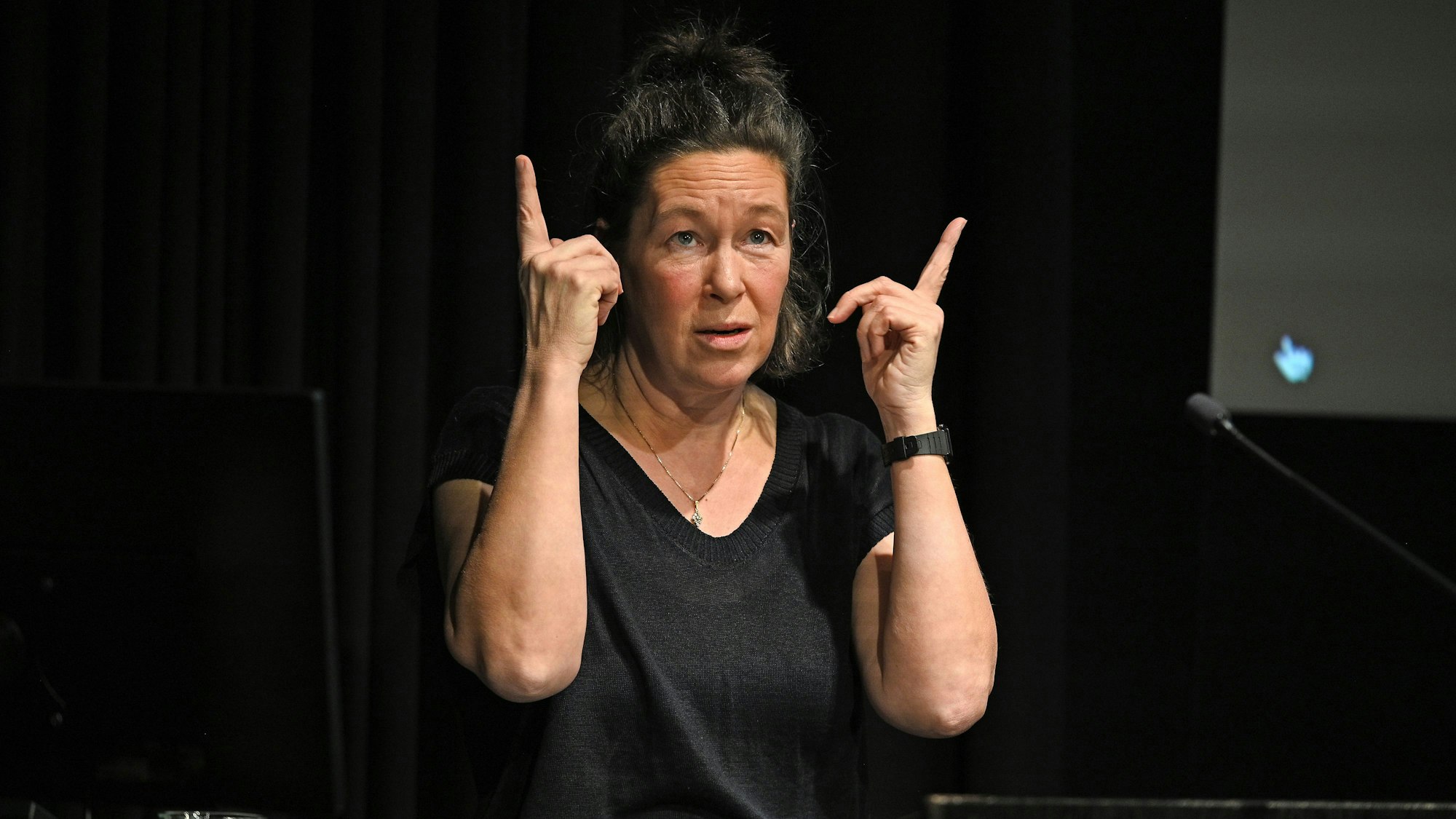 Antrittsvorlesung von Monika Rinck
in der Kunsthochschule für Medien.