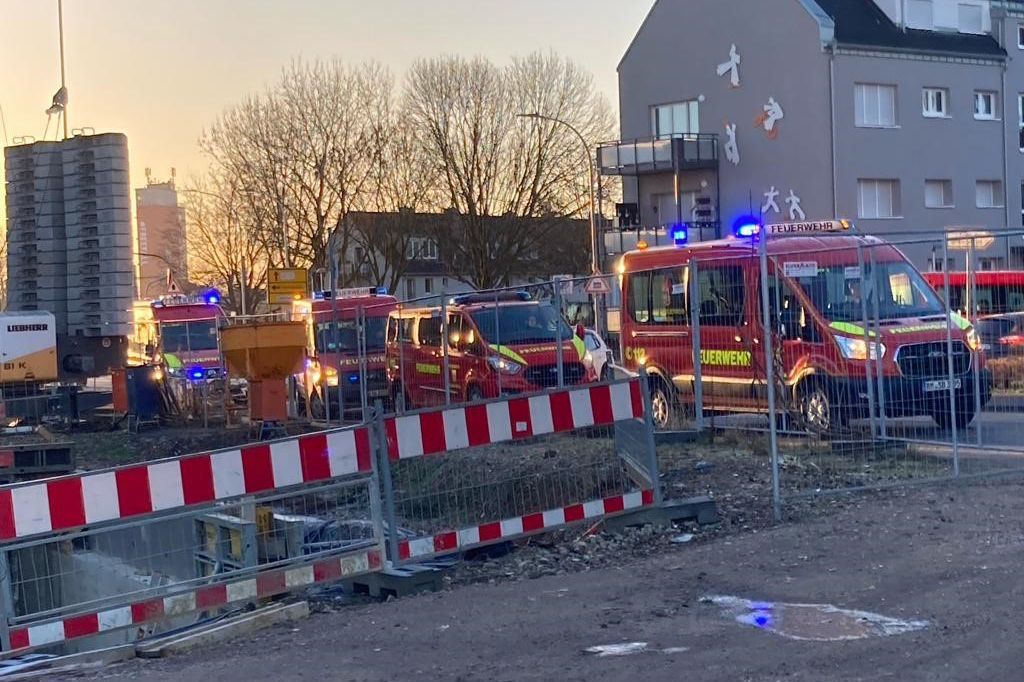 Das Bild zeigt Einsatzfahrzeug der Feuerwehr