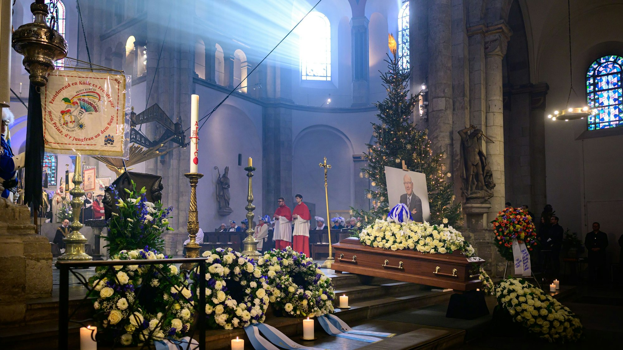 Beisetzung von Fro Kuckelkorn