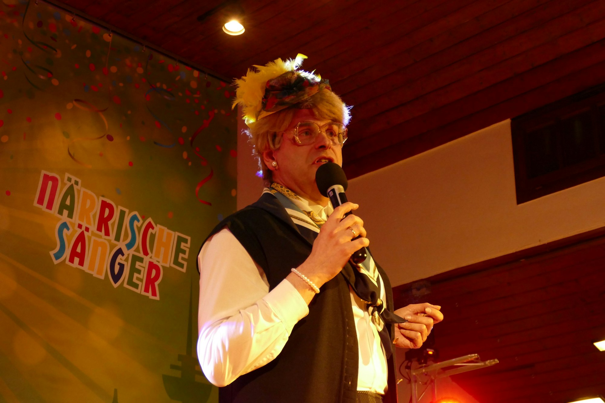 Cilly aus Köln machte Scherze aus dem Leben einer Rentnerin.