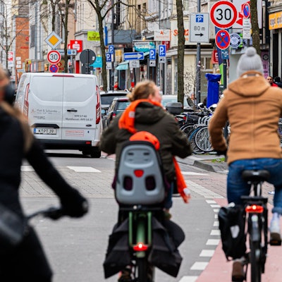 Auf der Venloer Straße herrscht in einem Abschnitt seit vergangenem Oktober eine Einbahnstraßenregelung.