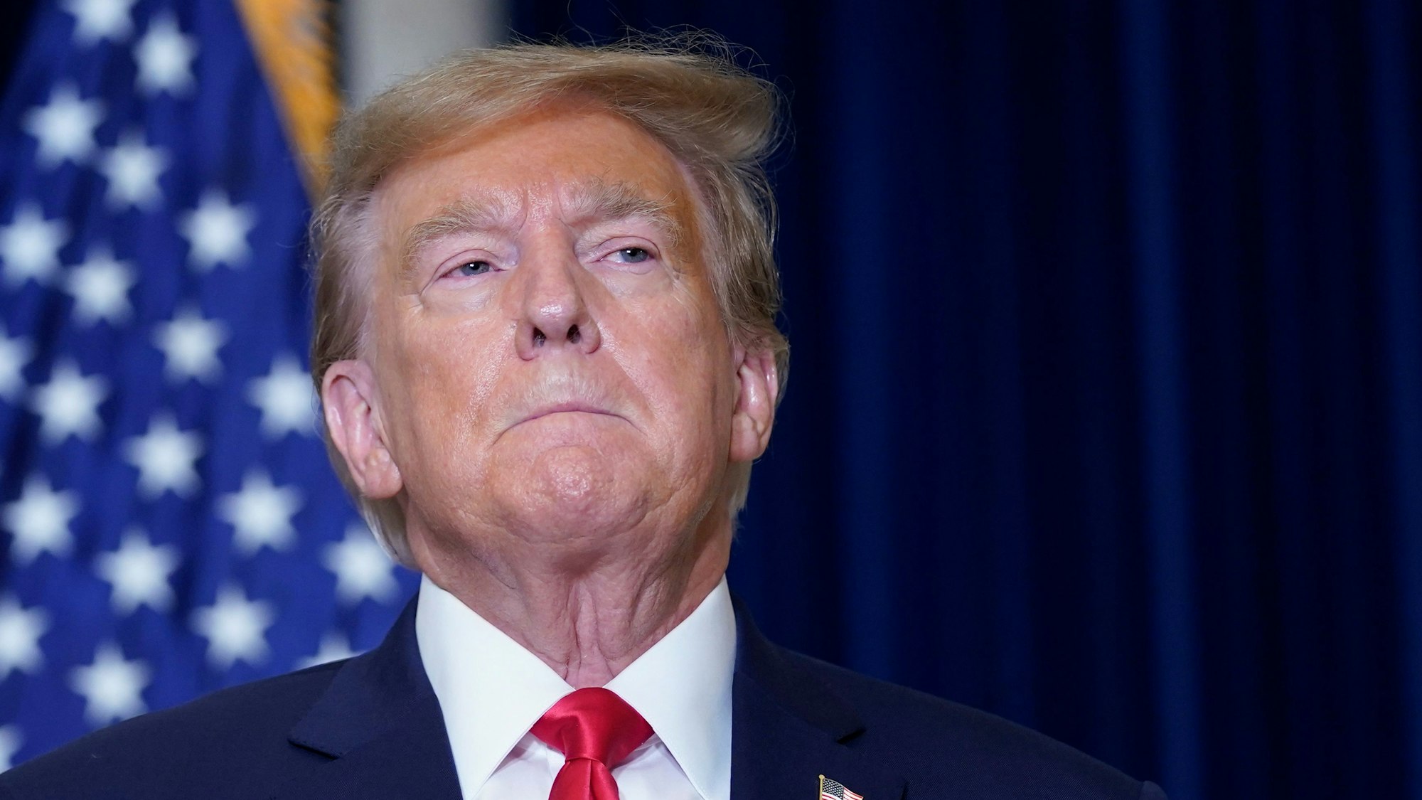 Donald Trump hat auf seinem Weg zur erneuten Präsidentschaftskandidatur kaum noch Konkurrenz innerhalb seiner Partei. Seine Unterstützer fürchten den Einfluss von Superstar Taylor Swift.