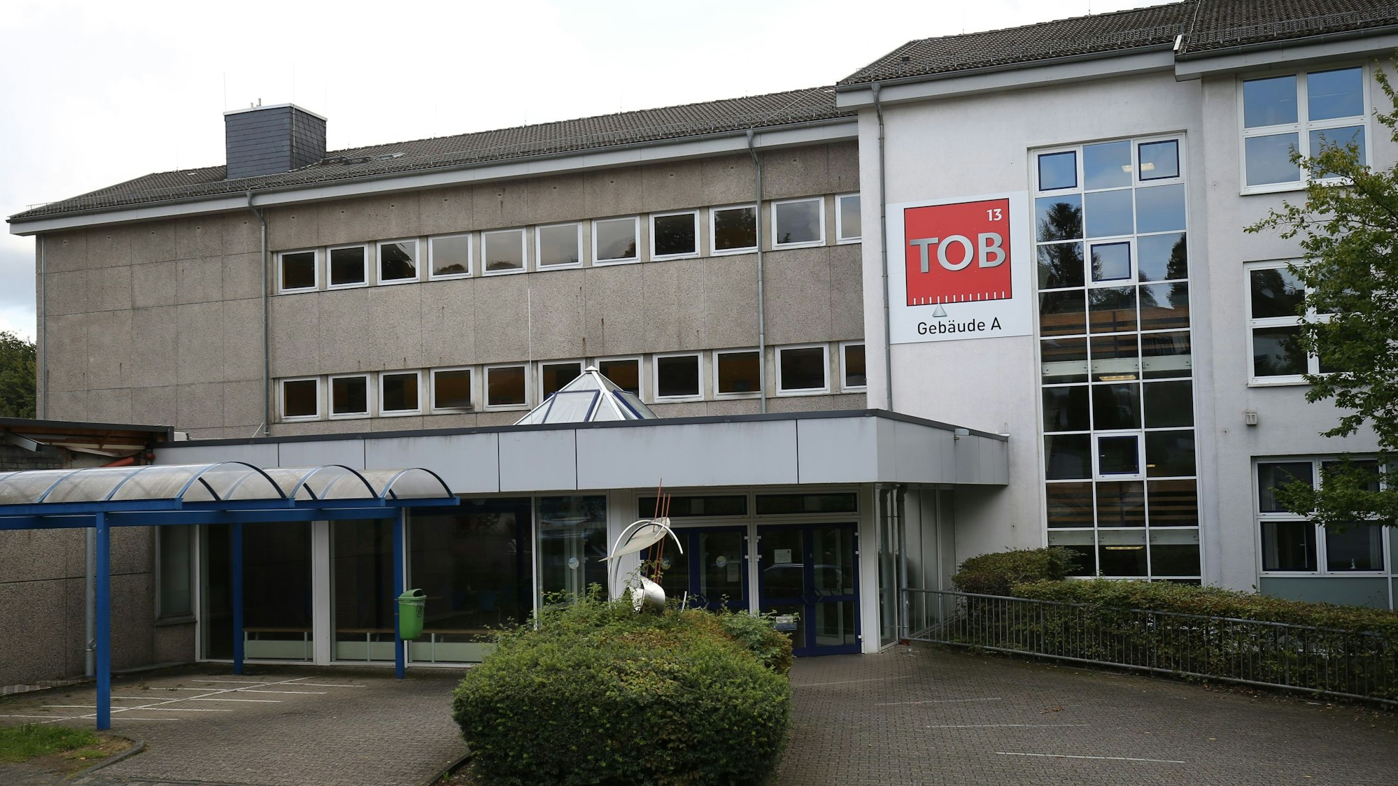 Außenansicht Sekundarschule Bielstein.