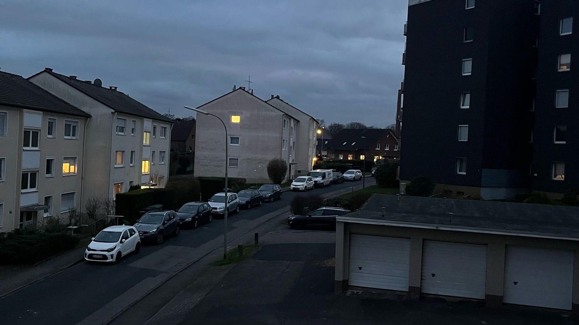 In Burscheid an der Straße In der Dellen funktionieren seit vier Tagen die Straßenlaternen nicht.