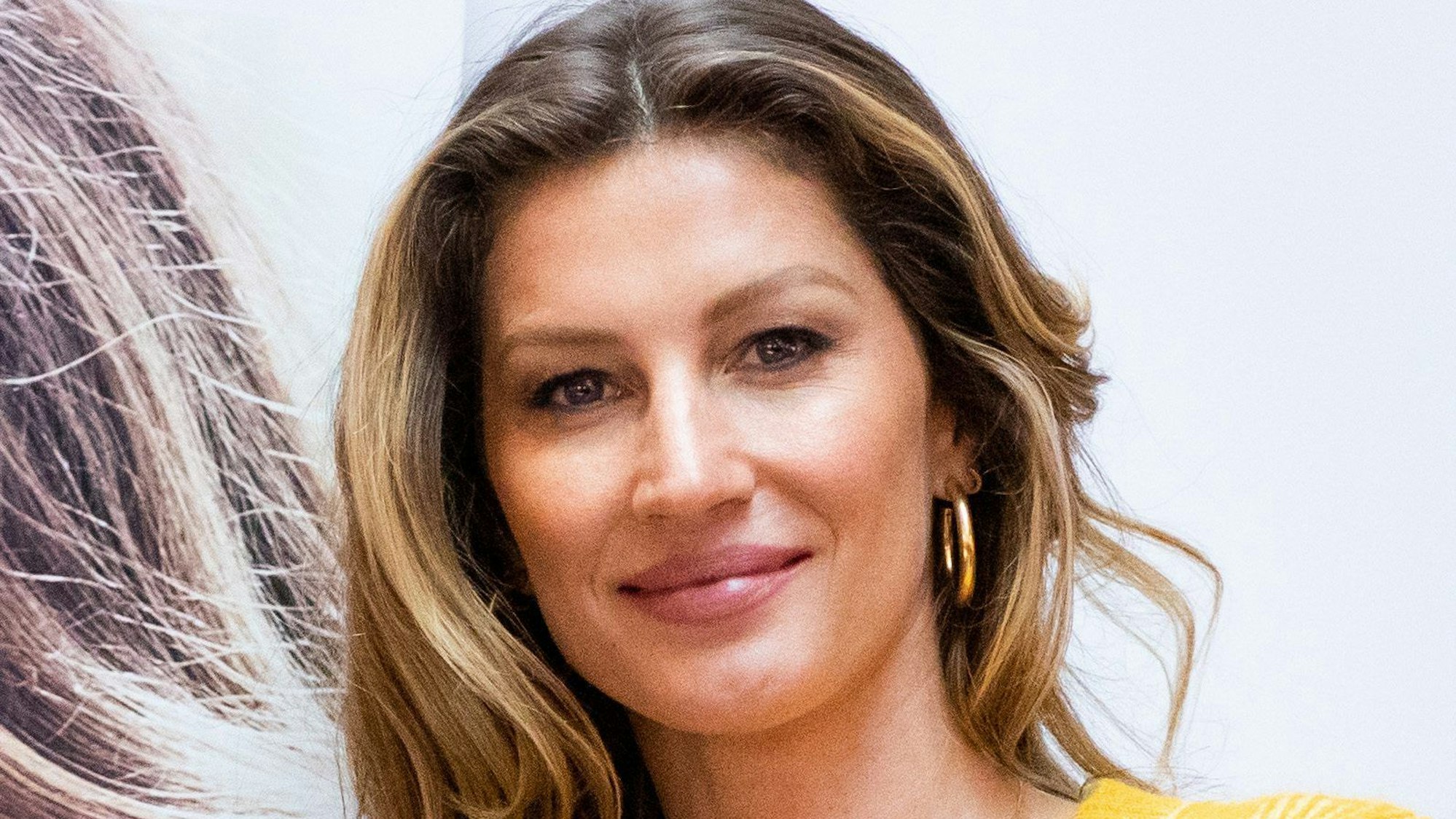 ARCHIV - 03.04.2019, Hamburg: Gisele Bündchen, Model aus Brasilien, bei einem Fototermin vor einer Signierstunde in der Europapassage.