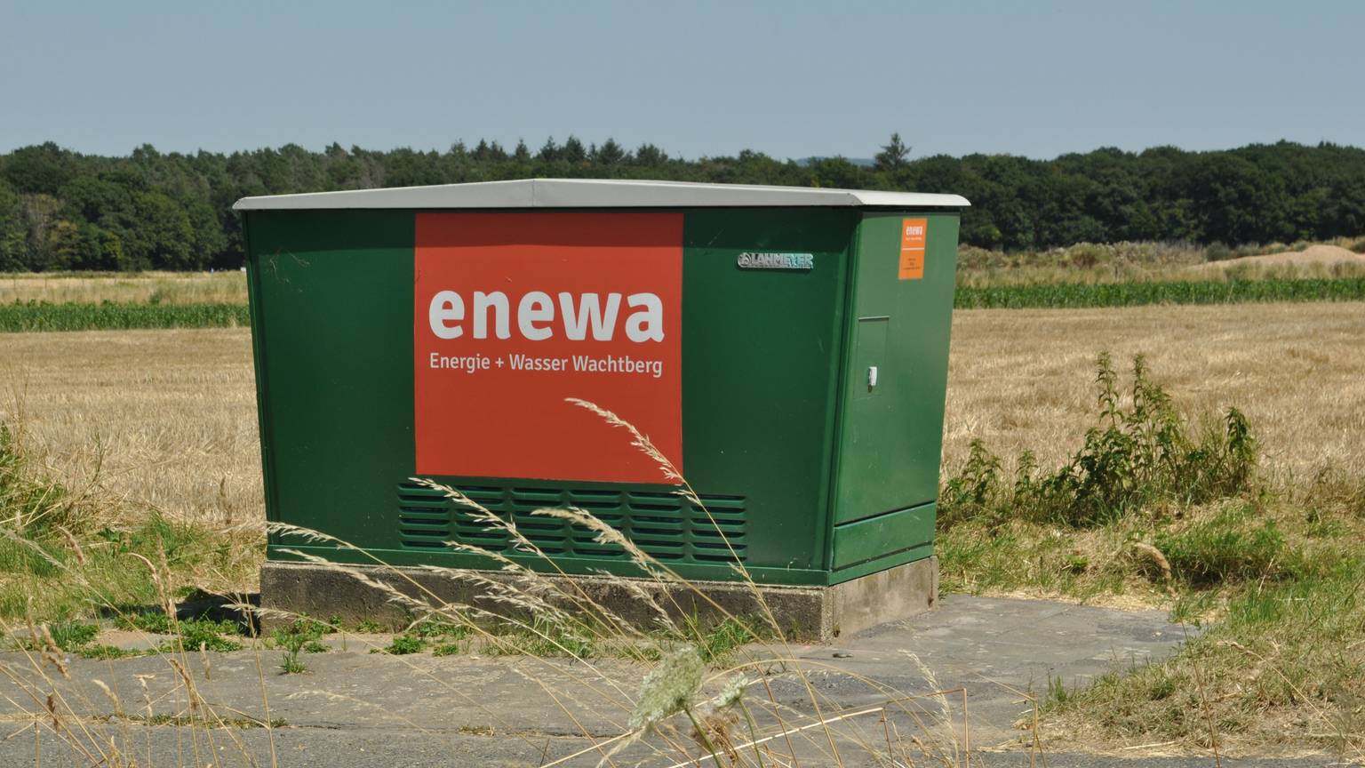 Ein Stromtransformator der enewa in Wachtberg (bei Villip)