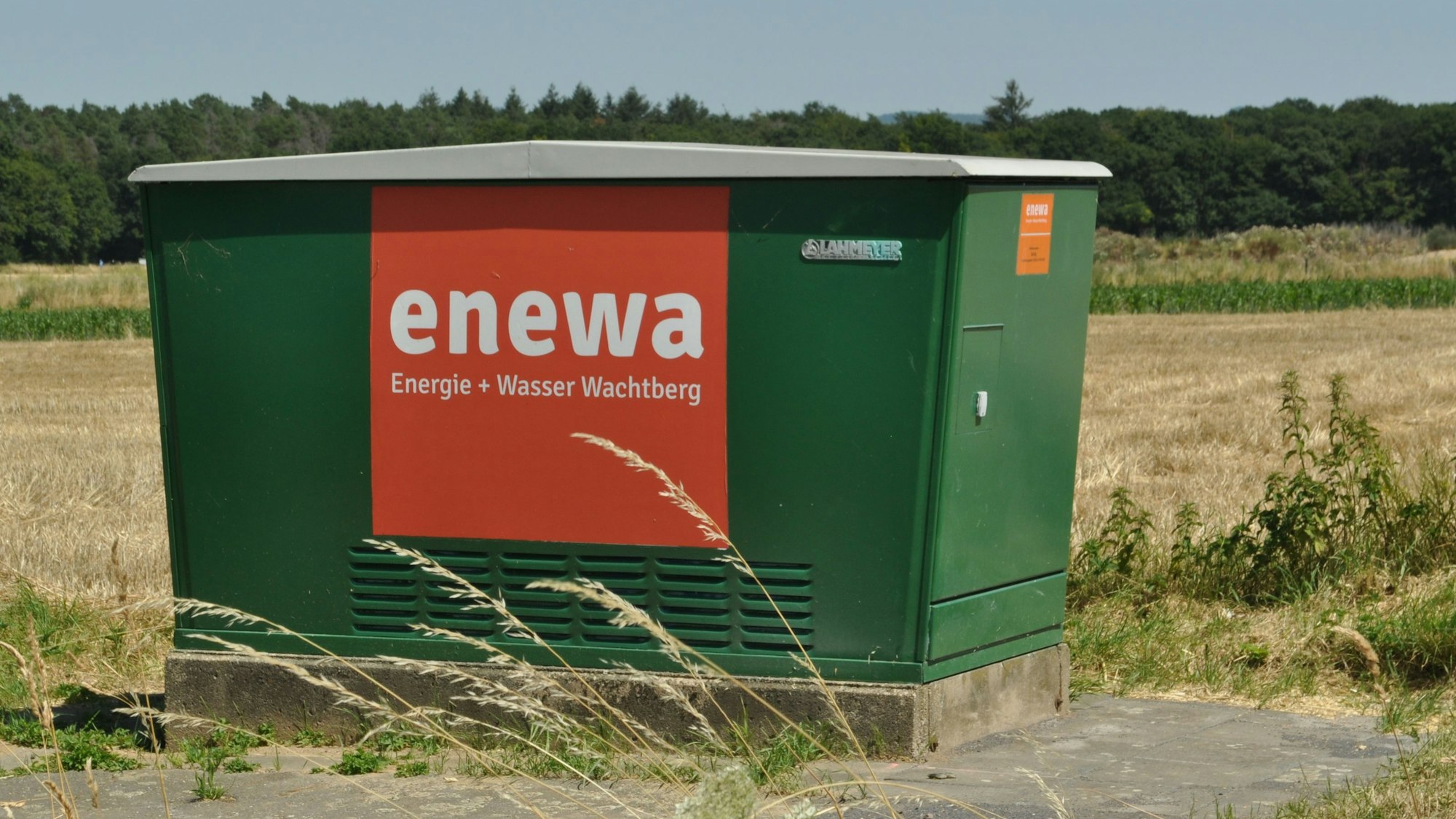 Ein Stromtransformator der enewa in Wachtberg (bei Villip)