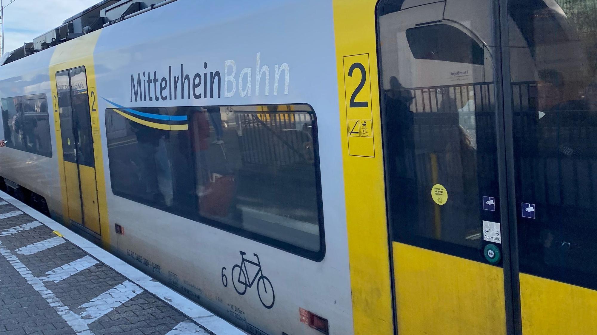 Die Mittelrheinbahn RB26 ist aktuell die einzige Bahn, die die Bahnhöfe Roisdorf und Sechtem in Bornheim anfährt. (Archivfoto)
