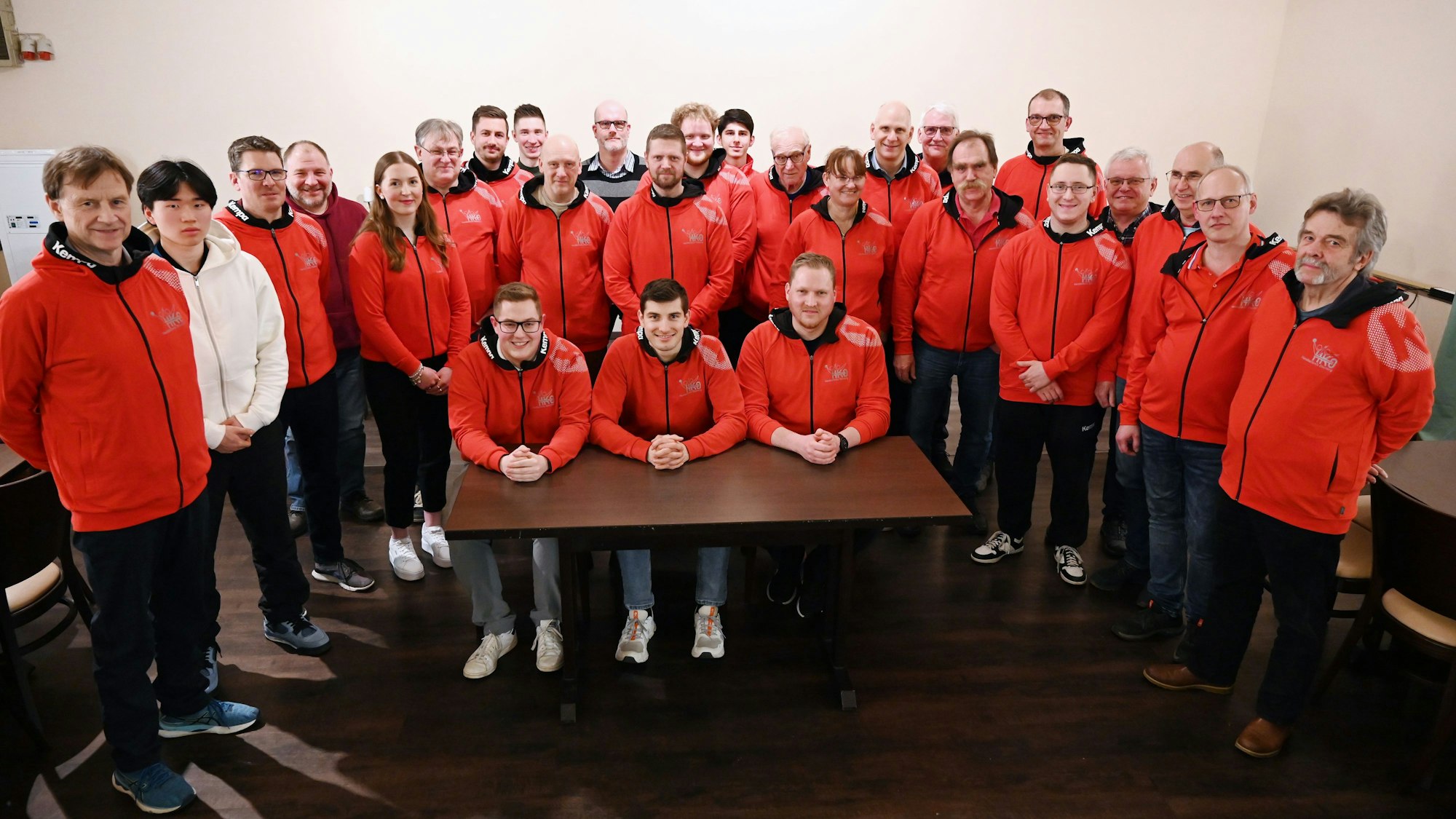 Gruppenfoto der oberbergischen Schiedsrichter.