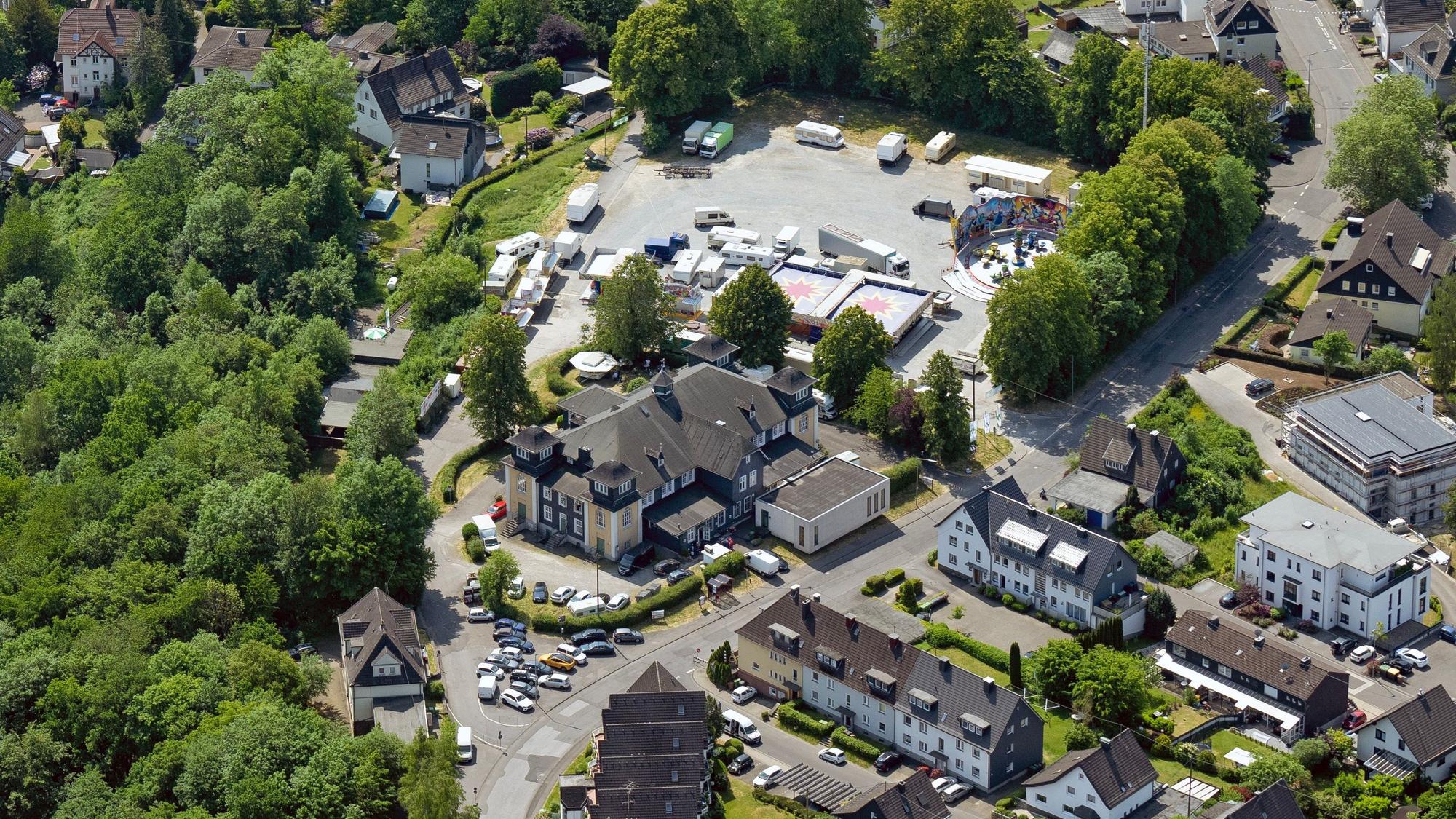 Luftbild der Stadthalle