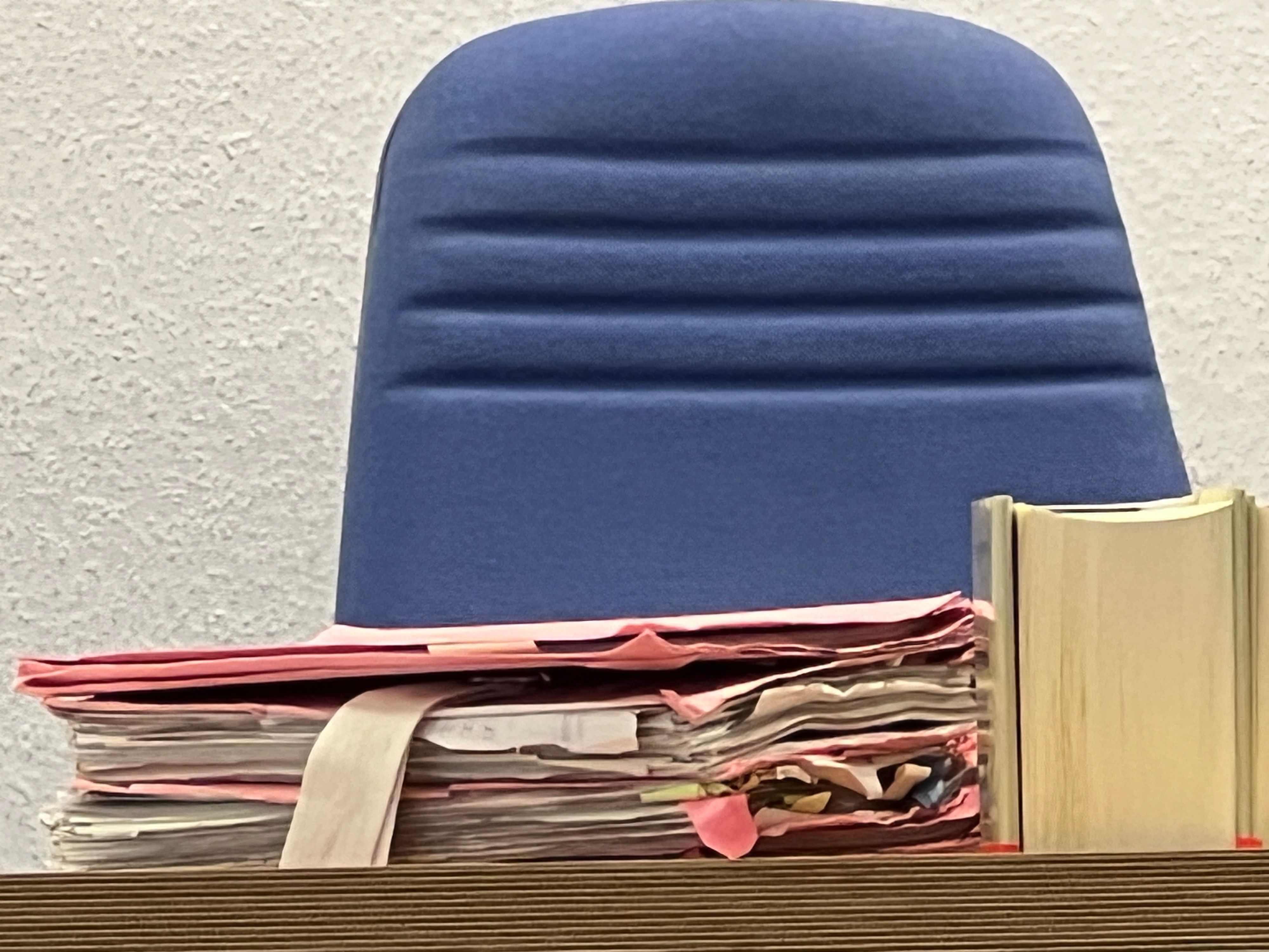 Akten im Amtsgericht Leverkusen. Foto: Ralf Krieger