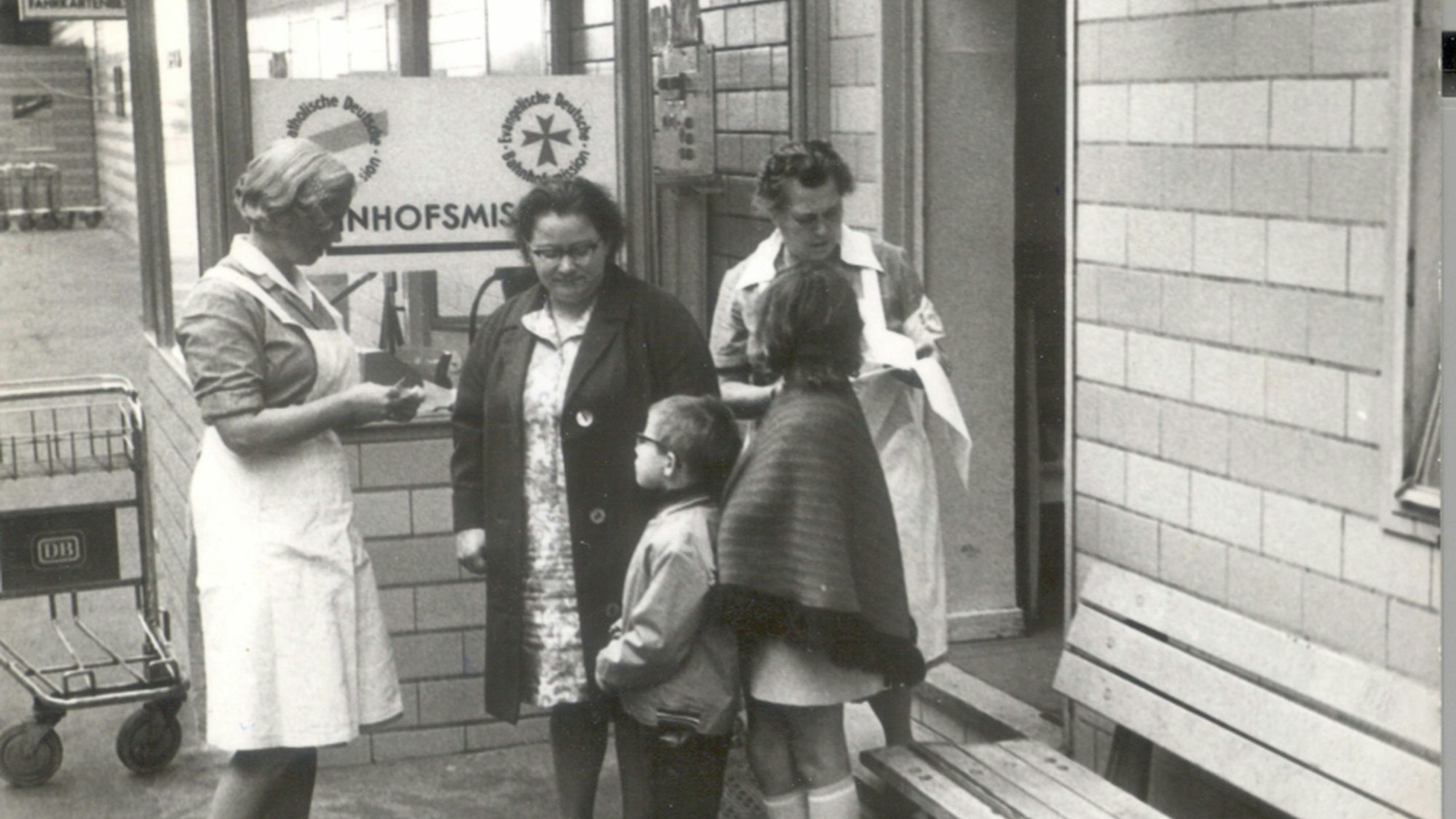 In Schwesterntracht taten die Frauen in der Kölner Bahnhofsmission noch in den 1970er Jahren Dienst.