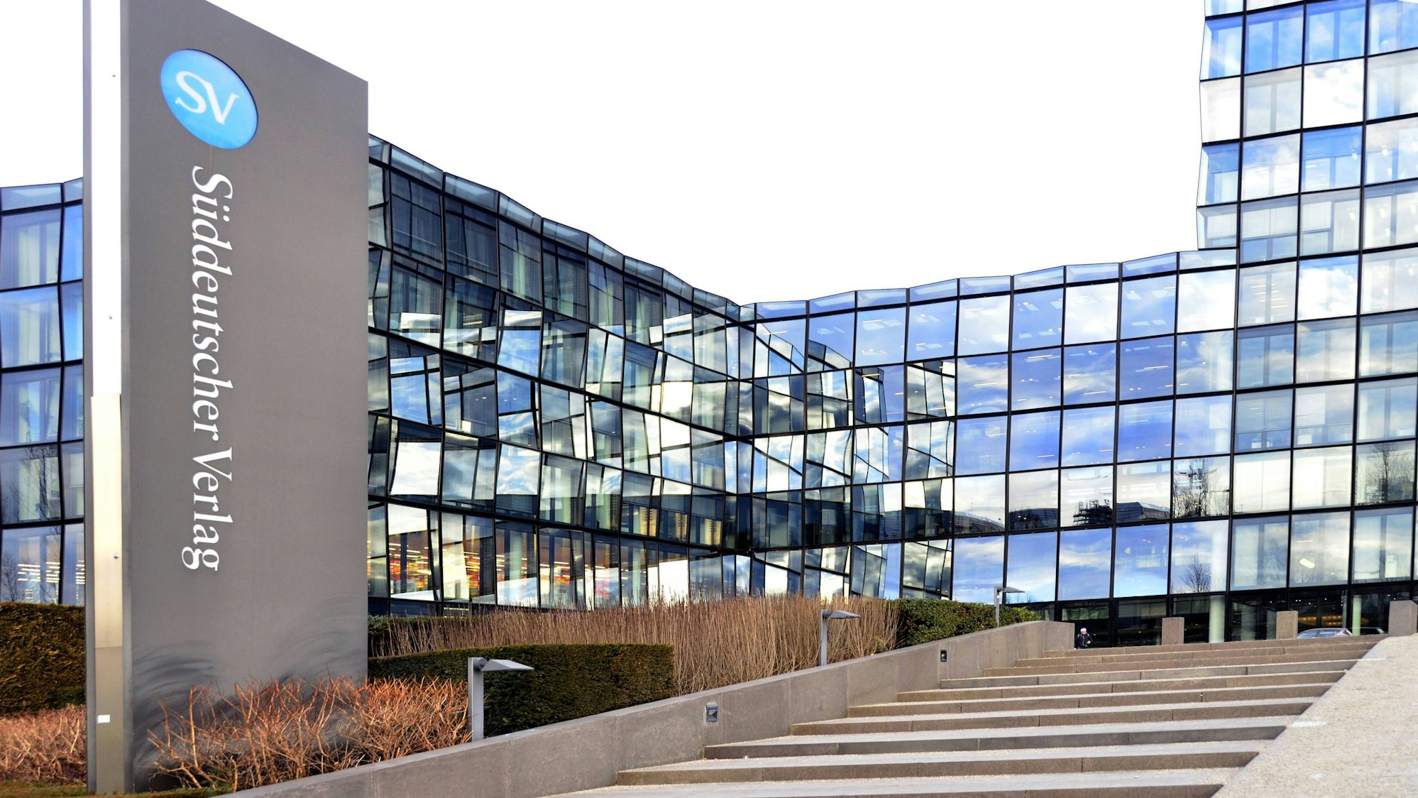 Das Gebäude des Süddeutschen Verlags und der Süddeutschen Zeitung in München. (Archivbild)