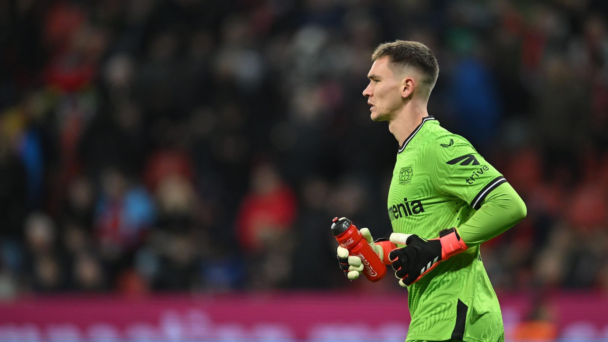 Erneuter Wechsel im Leverkusener Tor: Matej Kovar wird im Pokal wieder für Lukas Hradecky zwischen den Pfosten stehen.