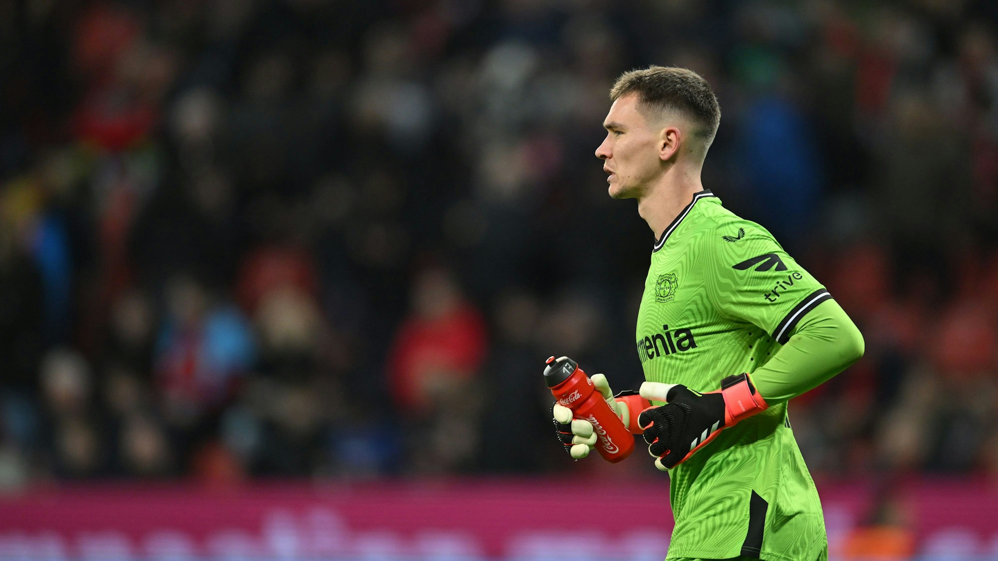 Erneuter Wechsel im Leverkusener Tor: Matej Kovar wird im Pokal wieder für Lukas Hradecky zwischen den Pfosten stehen.