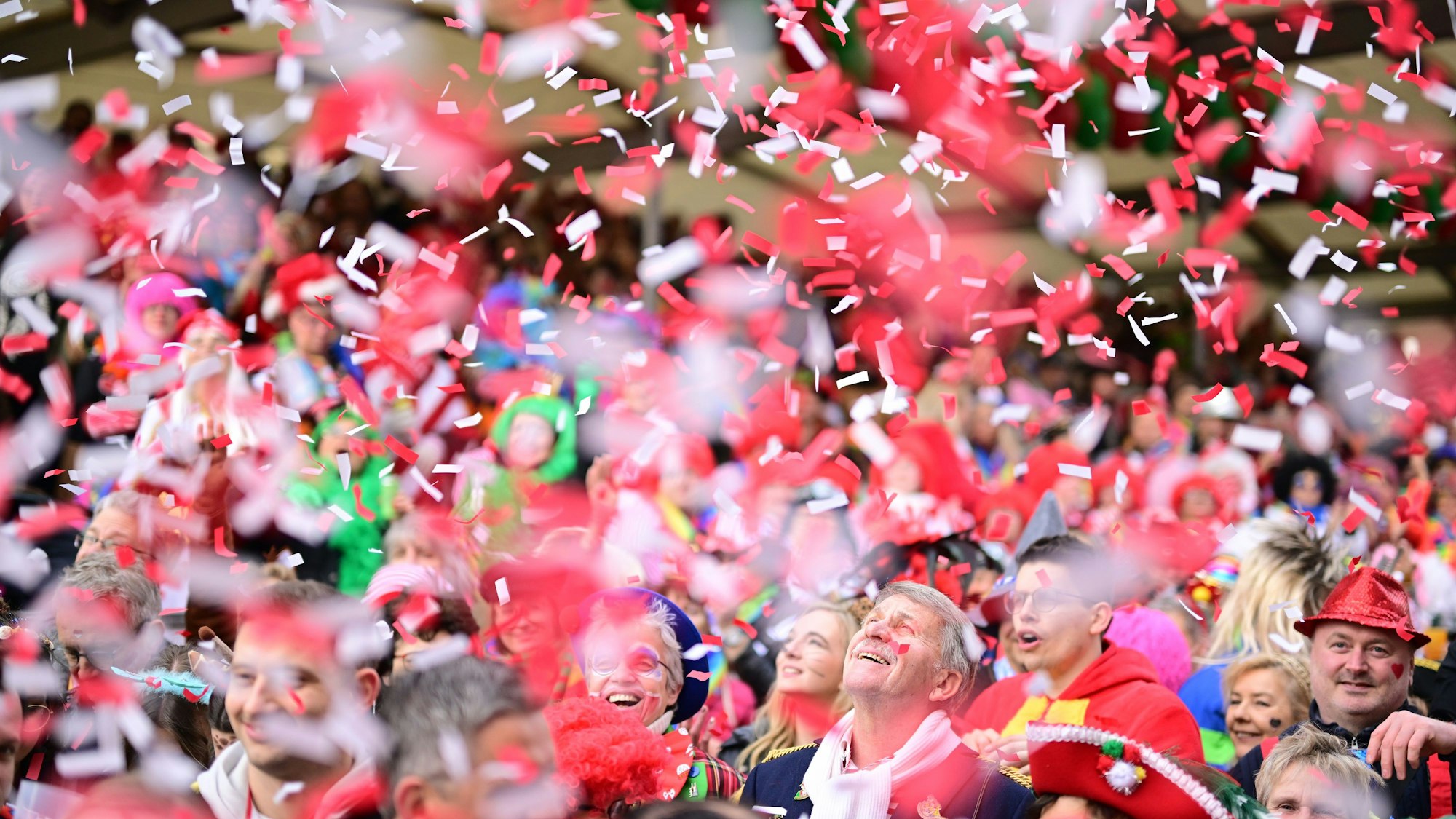 Die Eröffnung des Straßenkarnevals auf dem Alter Markt 2023.