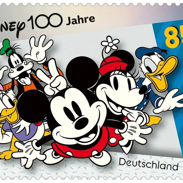 Micky Mouse, Donald Duck und andere Comicfiguren sind auf einer deutschen Briefmarke zu sehen.