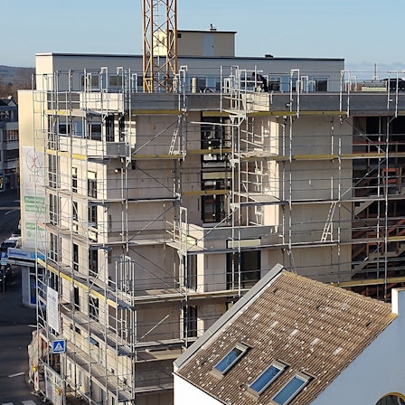 Das Foto zeigt die Baustelle für das Wohnhaus an der Ecke Wilhelmstraße/Hochstraße in Euskirchen.