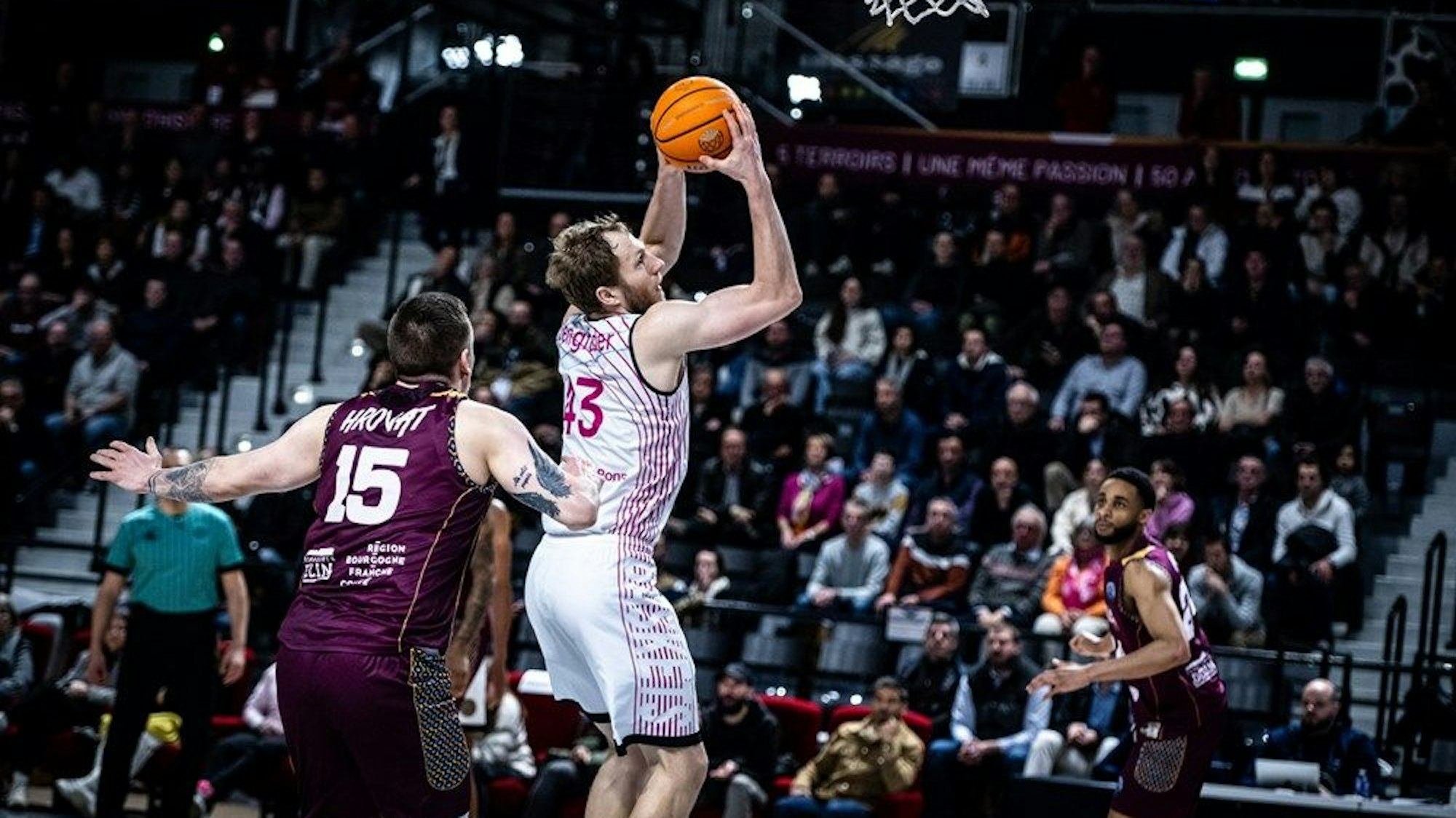 Christian Sengfelder war mit 13 Punkten bester Werfer und mit sechs Rebounds bester Rebounder der Baskets.