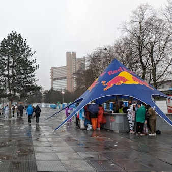 Teures Pflaster: Im Februar kamen deutlich weniger Besucher, um zu feiern. Das Wetter war nicht sehr einladend.