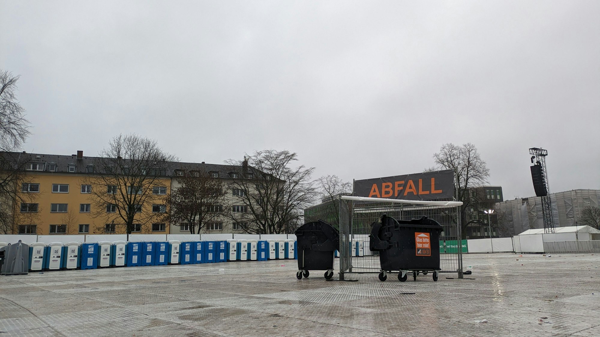 Tote Hose auf der Uniwiese
