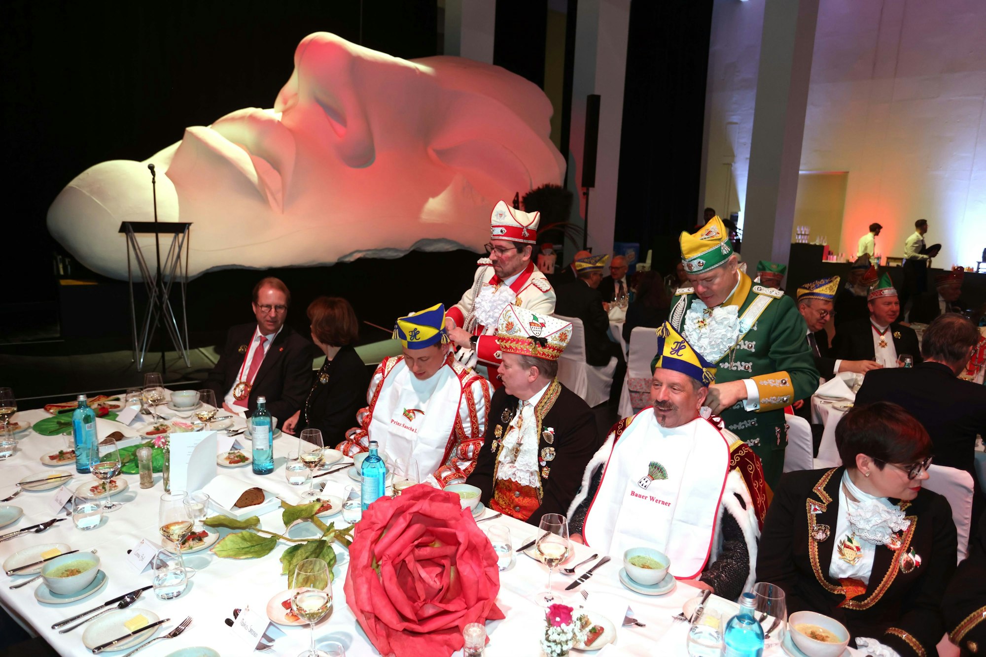 Das Prinzenessen im Staatenhaus