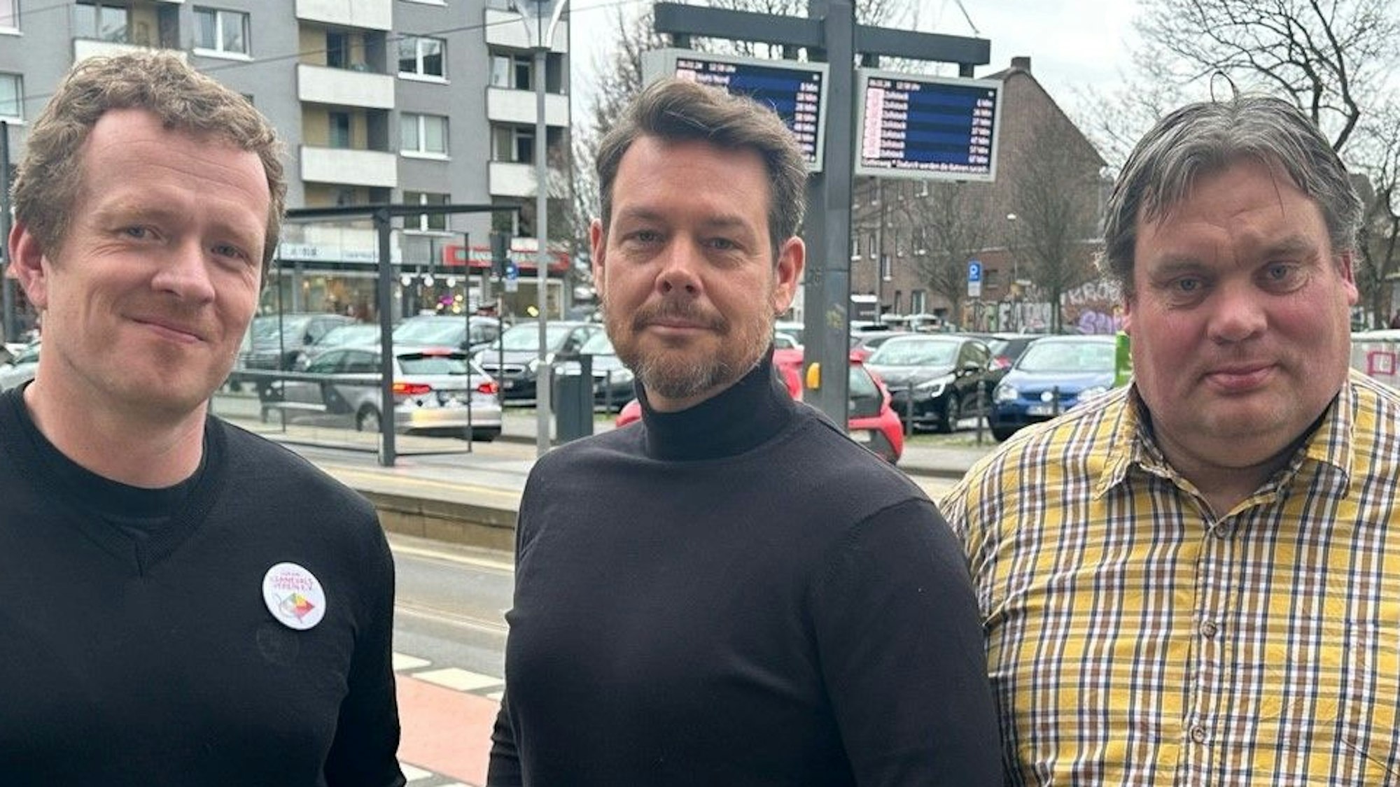 Jonas Hartung, Simon Schwieren und  Michael Siegenbruck schauen in die Kamera