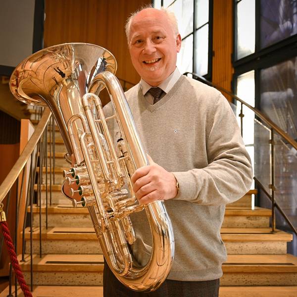 3 Hans Nickel - Tubist des WDR Sinfonieorchesters.