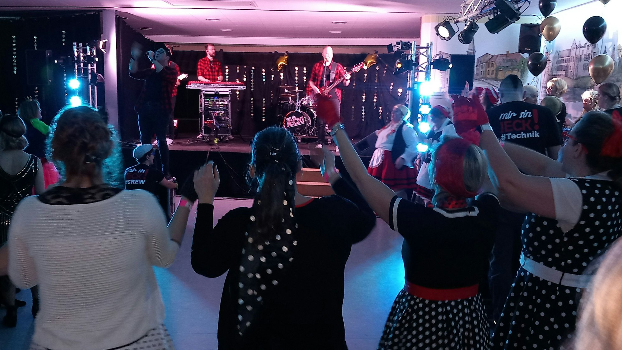 Heimerzheim: „Mir sin jeck!“ rockt die Schützenhalle