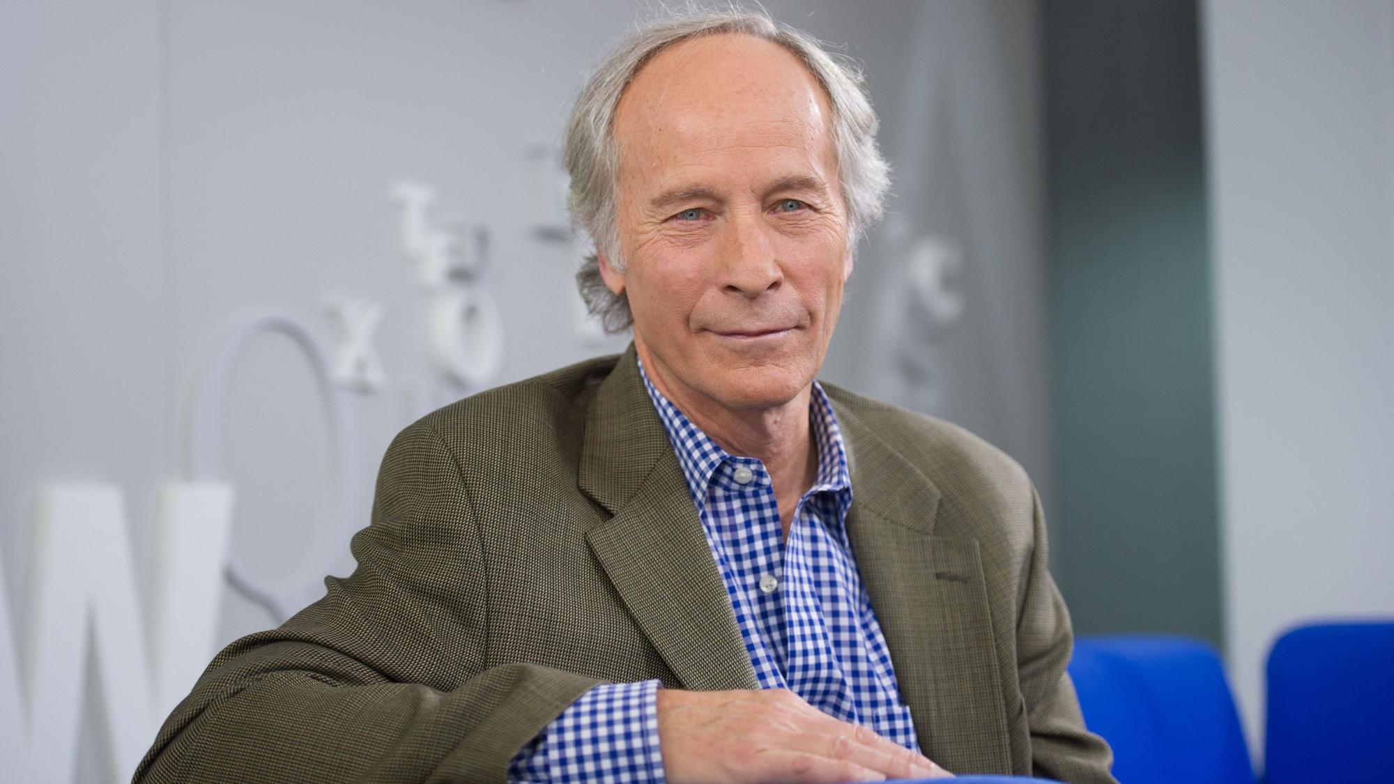 ARCHIV - 11.10.2012, Hessen, Frankfurt am Main: Richard Ford, US-amerikanischer Schriftsteller, aufgenommen auf der 64. Frankfurter Buchmesse.