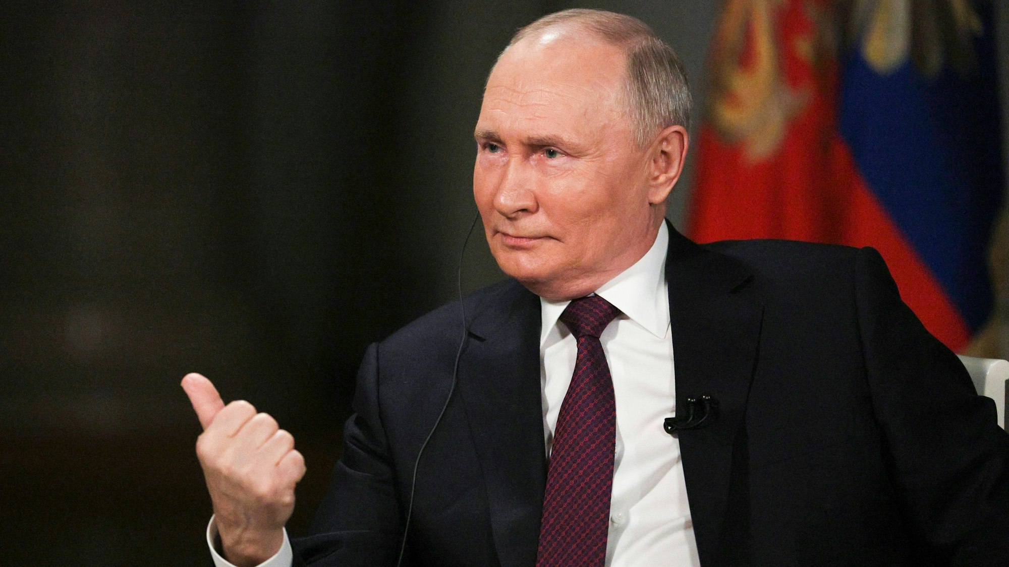 Kremlchef Wladimir Putin will laut Estlands Geheimdienst die russischen Streitkräfte an der Nato-Ostflanke verdoppeln. (Archivbild)